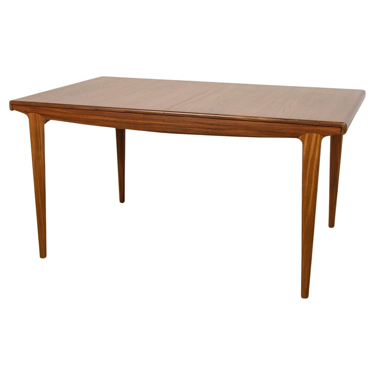 Mesa de comedor extensible de teca de mediados de siglo de Younger, Reino Unido, años 60