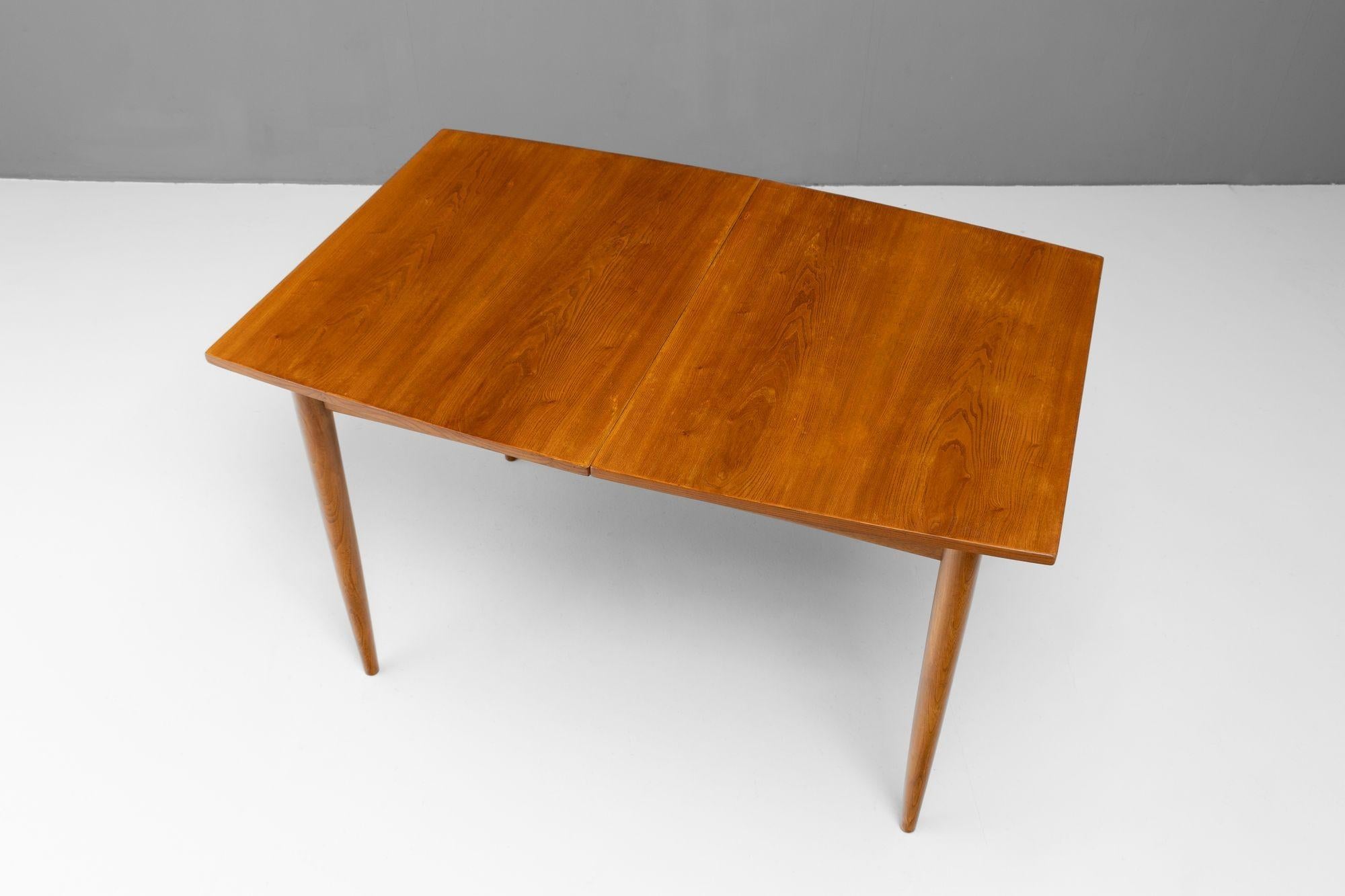 Mid-Century Extending Dining Table en vente 1