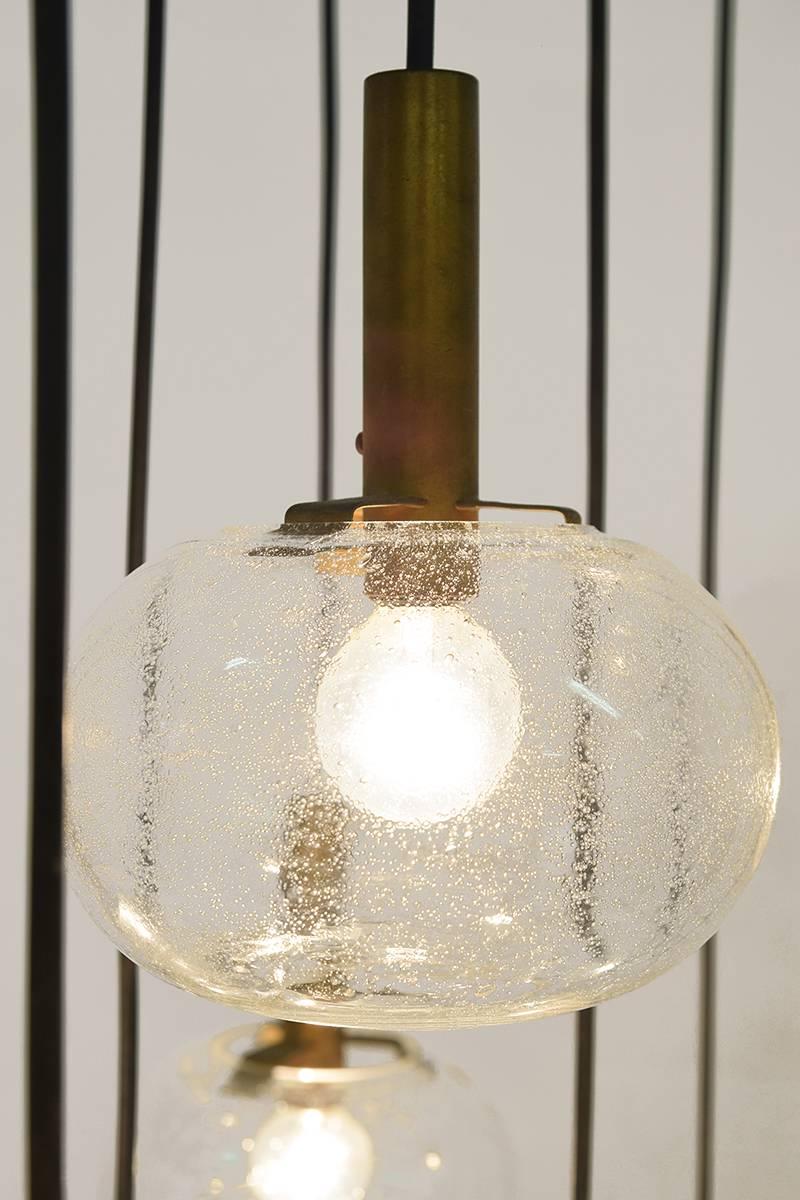 Mid-Century Extra Large Italian Brass and Bubble Glass Chandelier, 1960s For Sale 10
