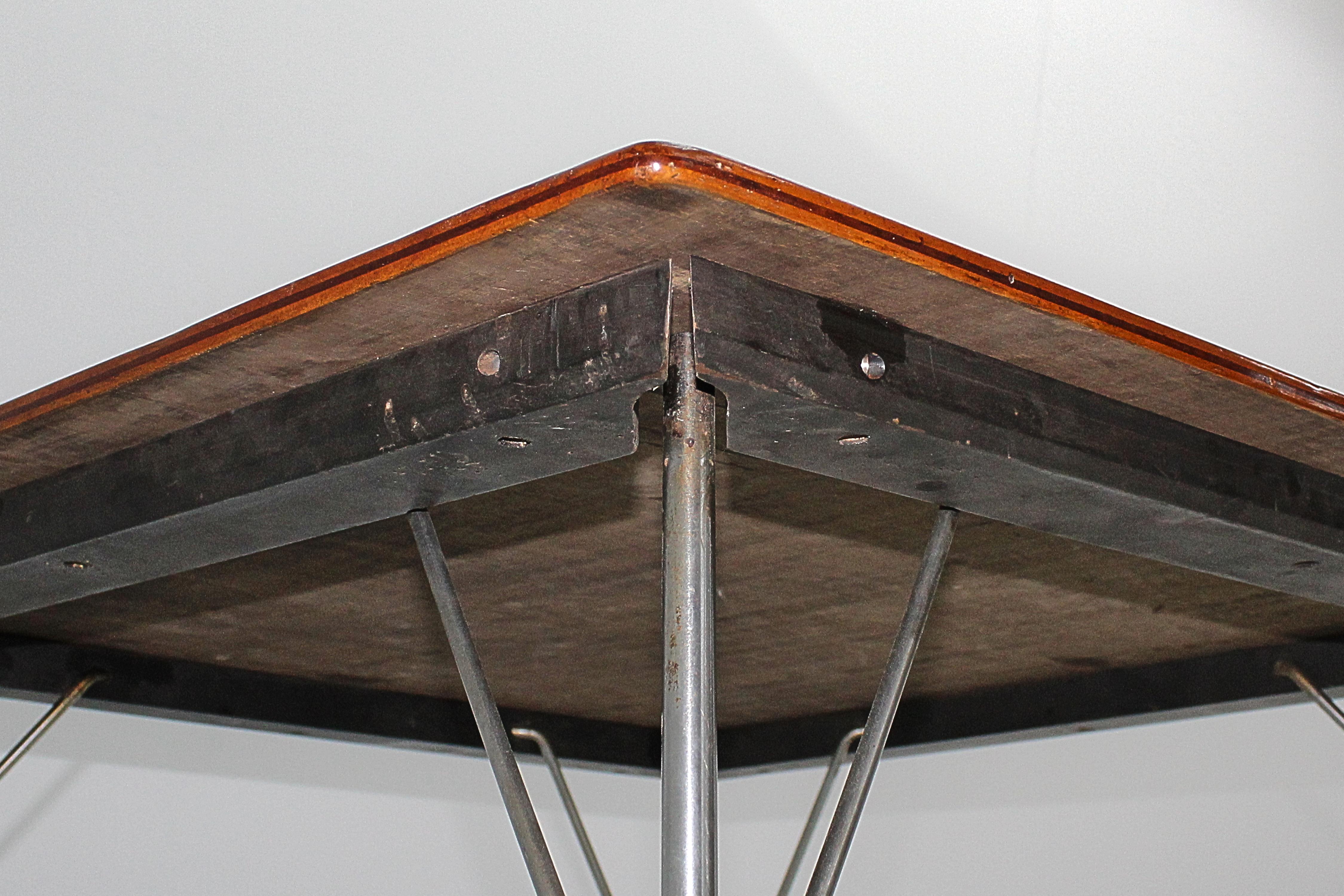 Midcentury F. Knoll for Knoll Int. Wooden Folding Square Table, Italy 60s In Good Condition For Sale In Palermo, IT