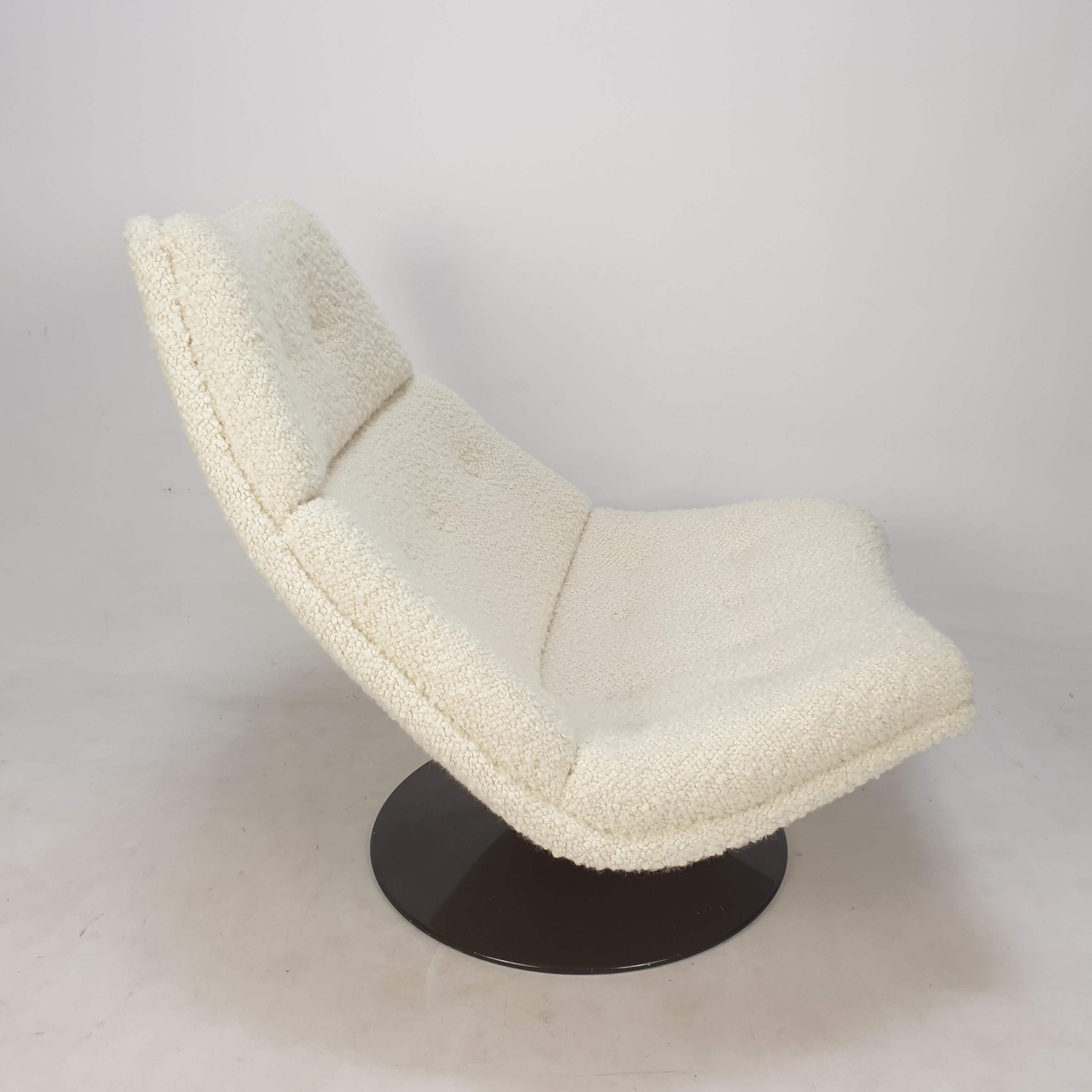 Bouclé Mid Century F511 Lounge Chair by Geoffrey Harcourt for Artifort, 1960s For Sale