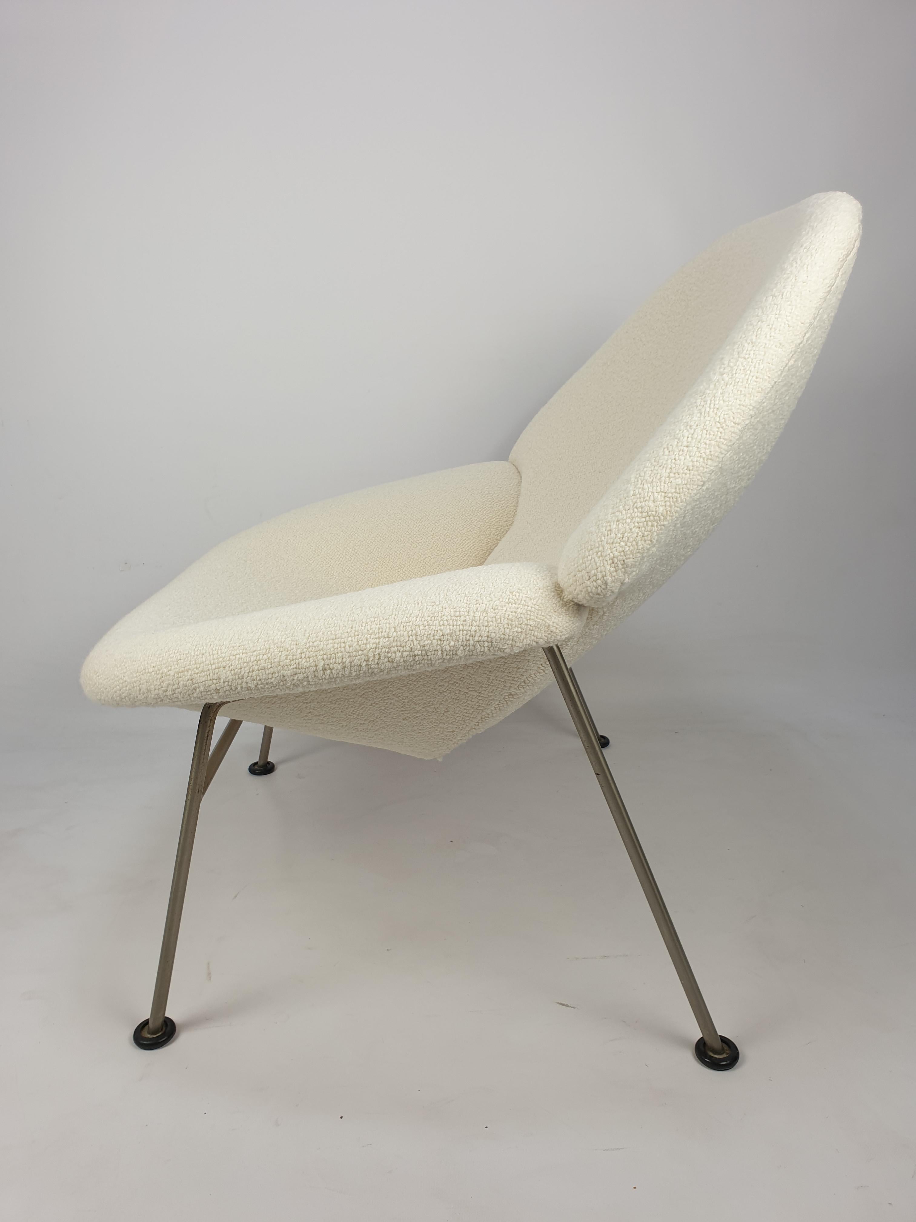 Dutch Mid Century F555 Chair by Pierre Paulin for Artifort, 1960s For Sale