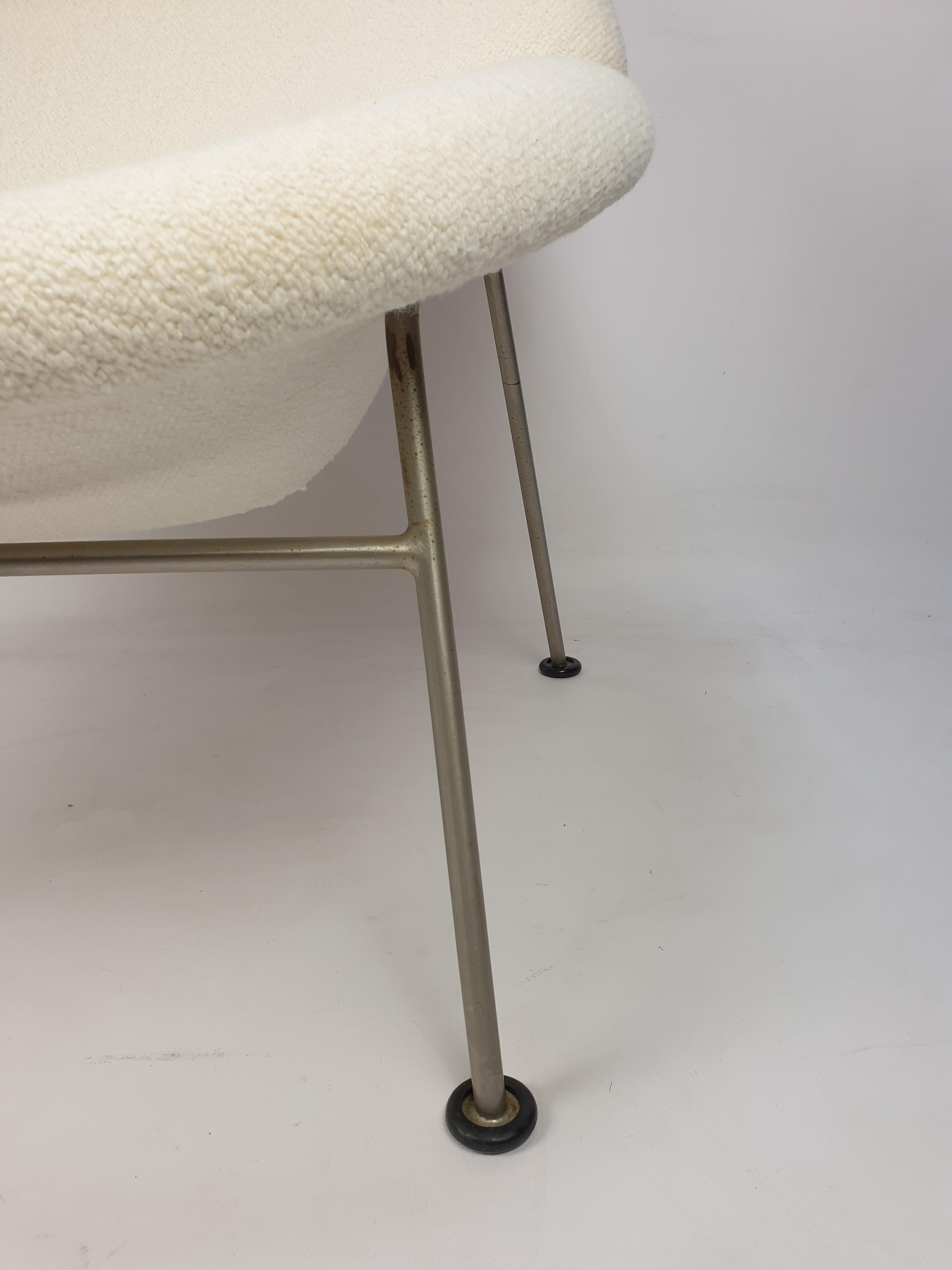 Metal Mid Century F555 Chair by Pierre Paulin for Artifort, 1960s For Sale