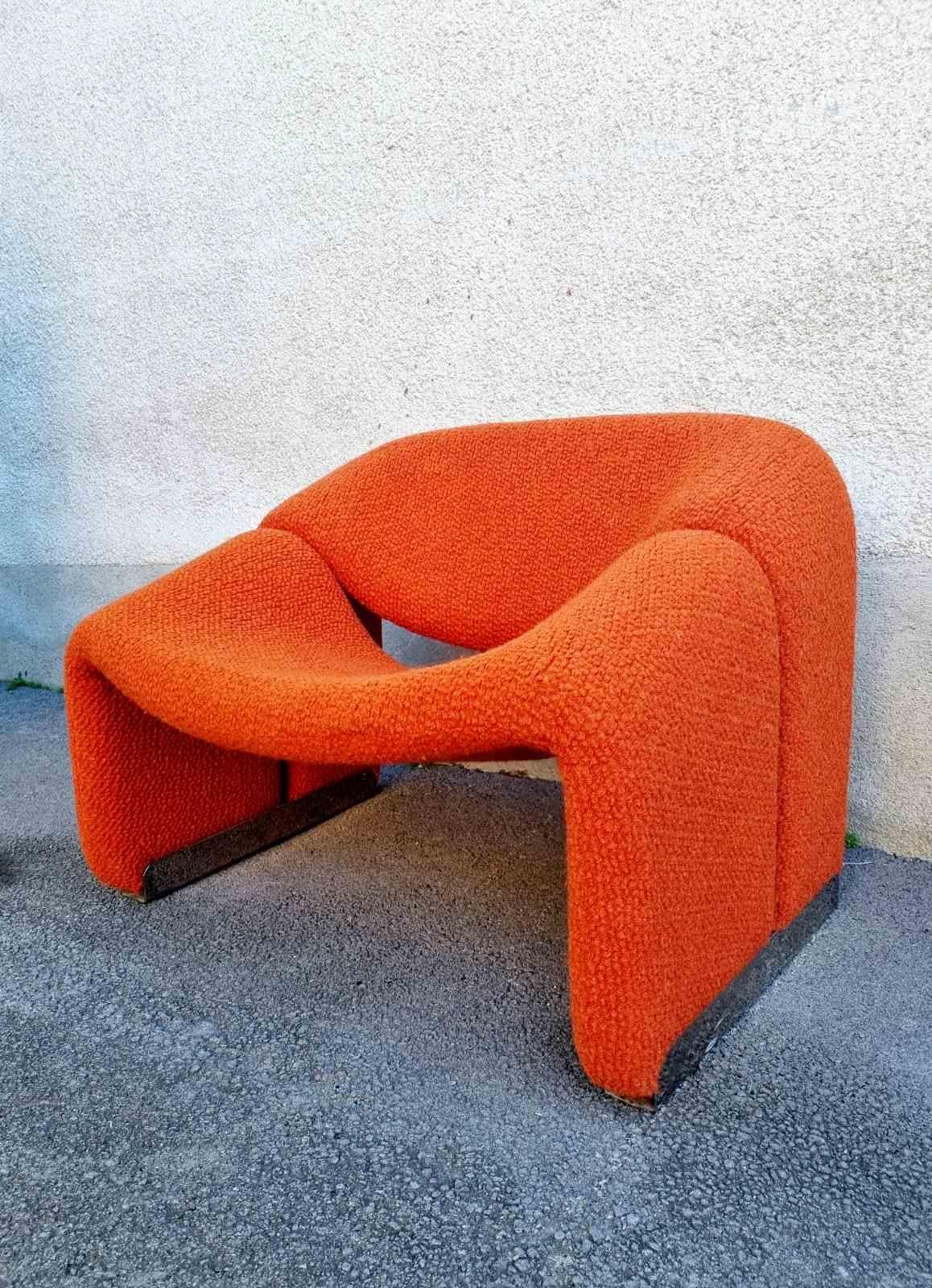 Sedia 'M' di metà secolo F598 Groovy Design di Pierre Paulin, anni '80 in vendita 6