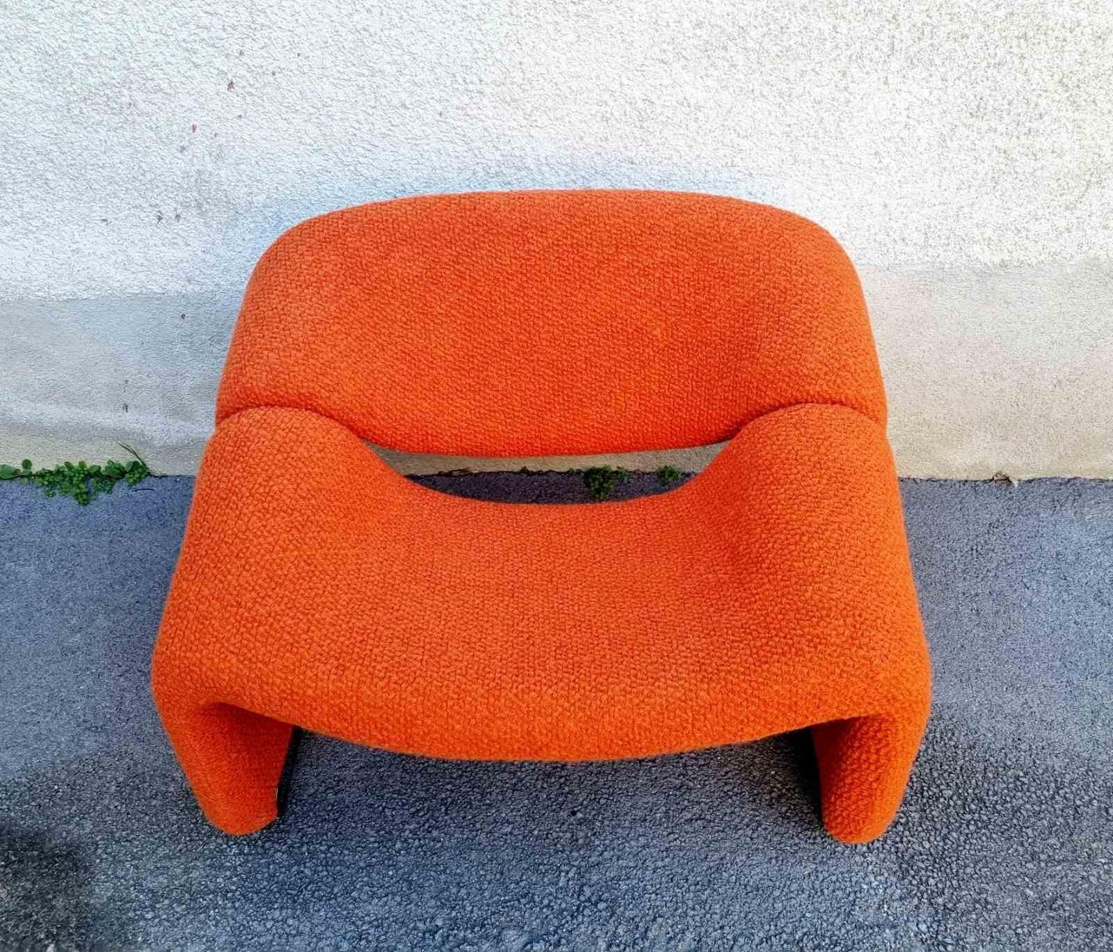 Sedia 'M' di metà secolo F598 Groovy Design di Pierre Paulin, anni '80 in vendita 9