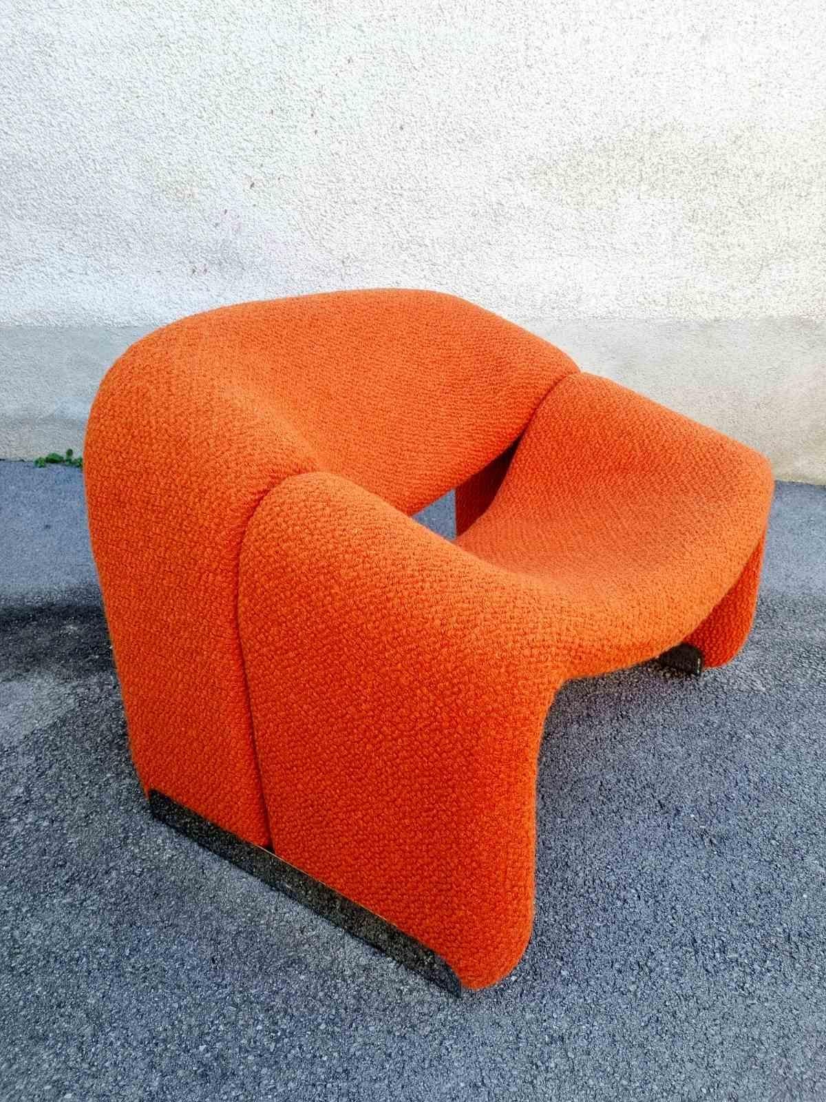 Sedia 'M' di metà secolo F598 Groovy Design di Pierre Paulin, anni '80 in vendita 10