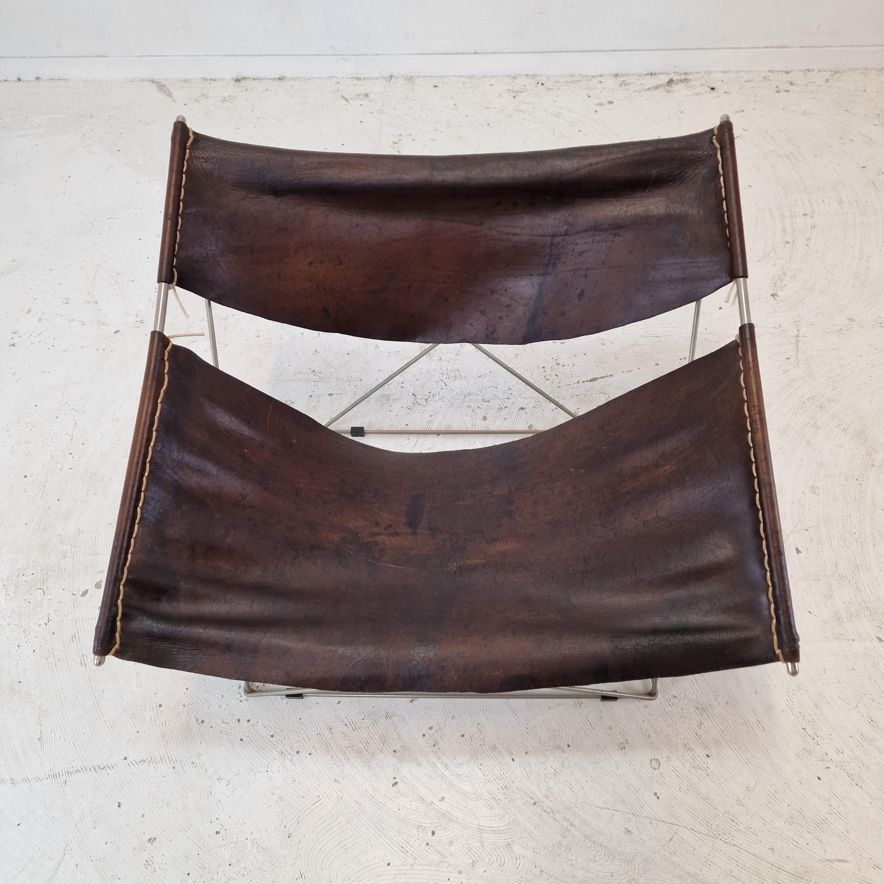 Mid Century F675 Butterfly Chair by Pierre Paulin for Artifort, 1960's For Sale 3