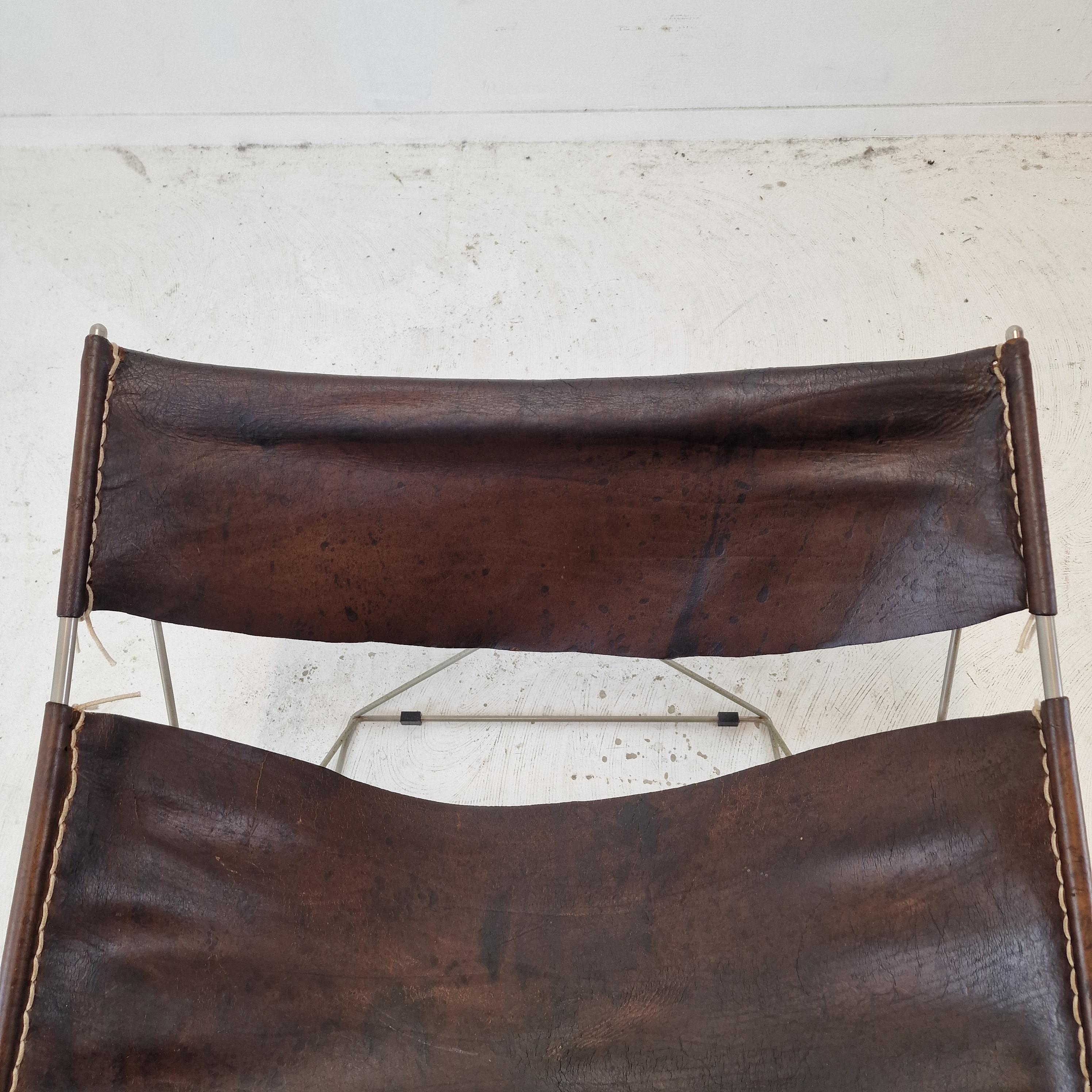 Mid Century F675 Butterfly Chair by Pierre Paulin for Artifort, 1960's For Sale 4