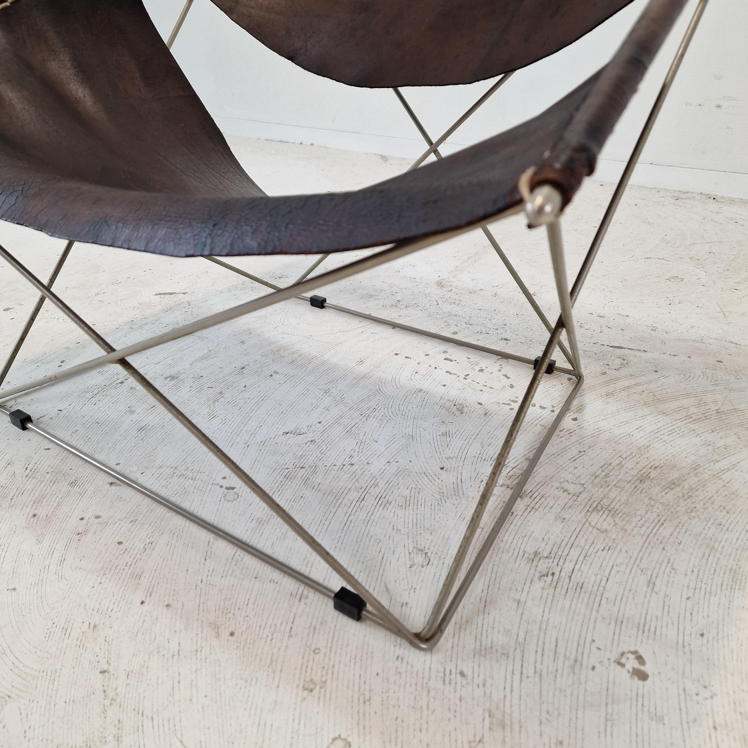Mid Century F675 Butterfly Chair by Pierre Paulin for Artifort, 1960's For Sale 6