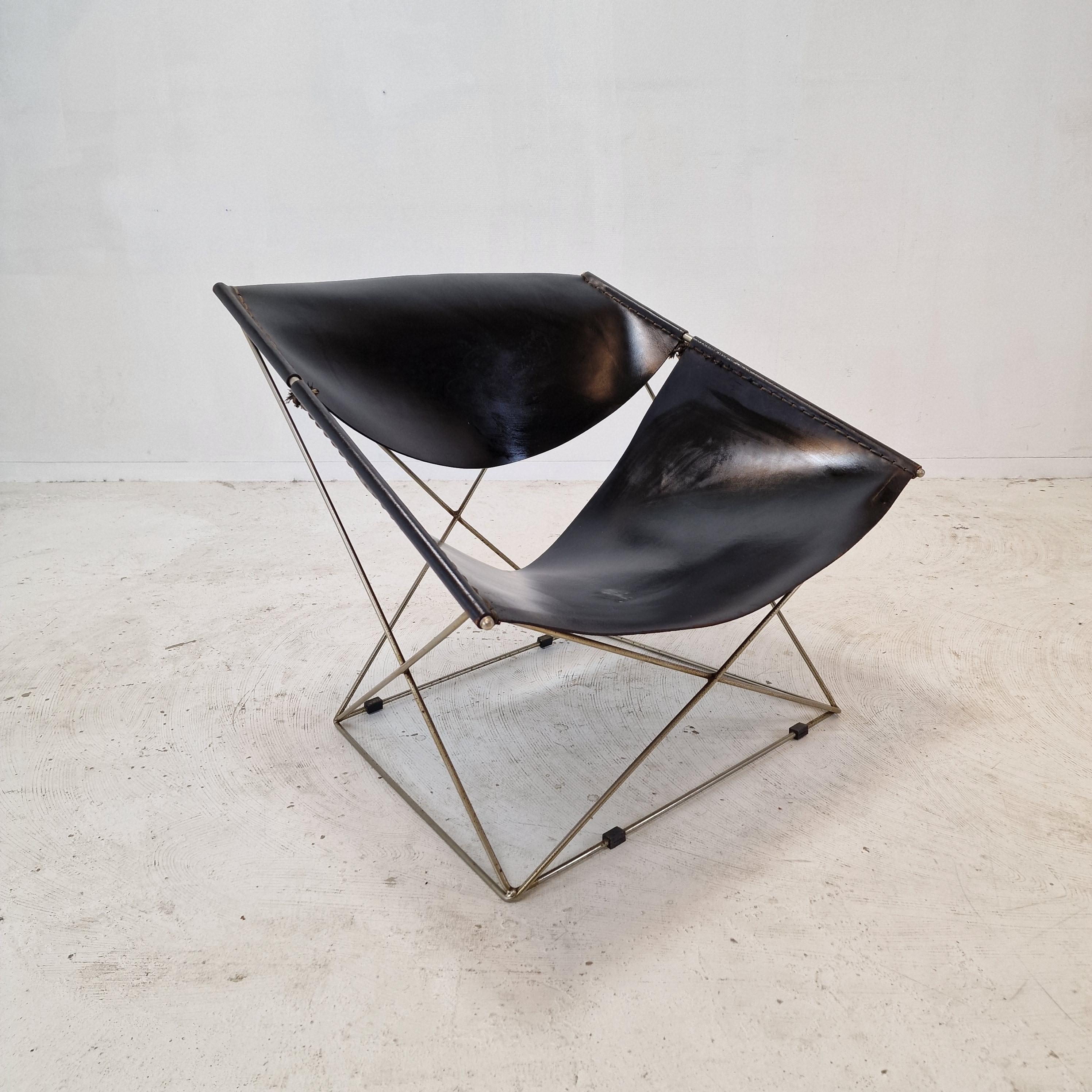 Mid Century F675 Butterfly Chair by Pierre Paulin for Artifort, 1960's For Sale 9