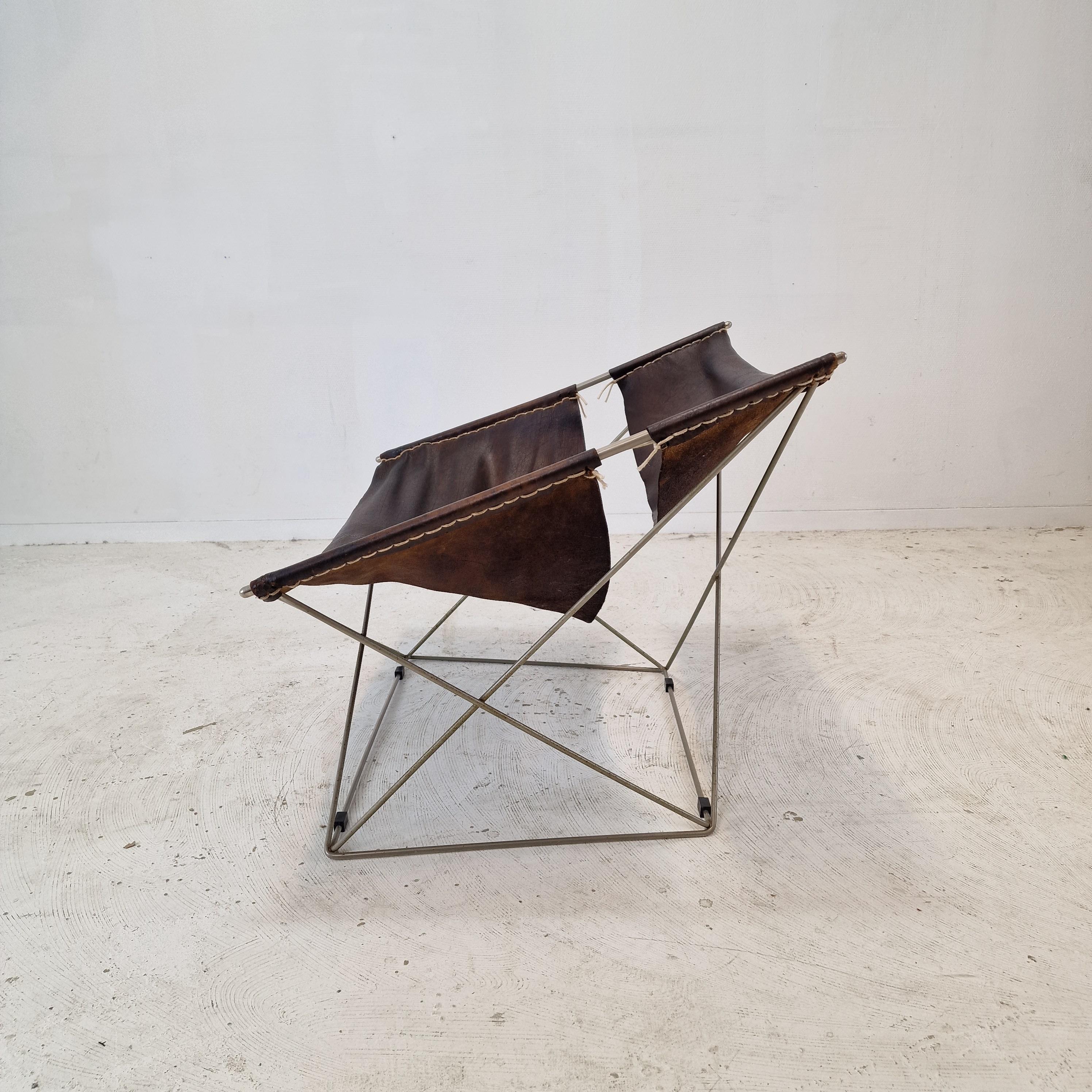 Mid Century F675 Butterfly Chair by Pierre Paulin for Artifort, 1960's In Good Condition For Sale In Oud Beijerland, NL