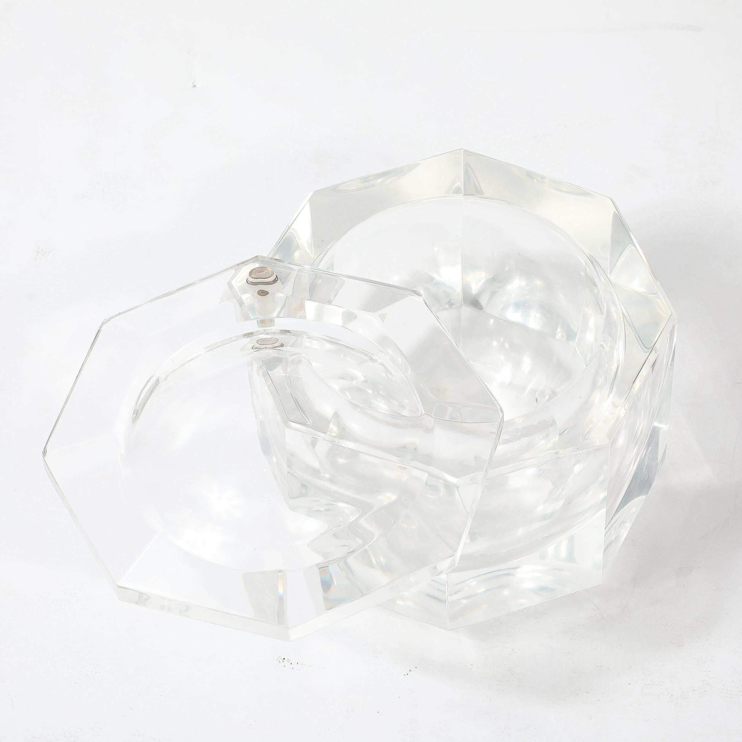 Cubitera octogonal facetada de Lucite de mediados de siglo by Carole Stupell en venta 2