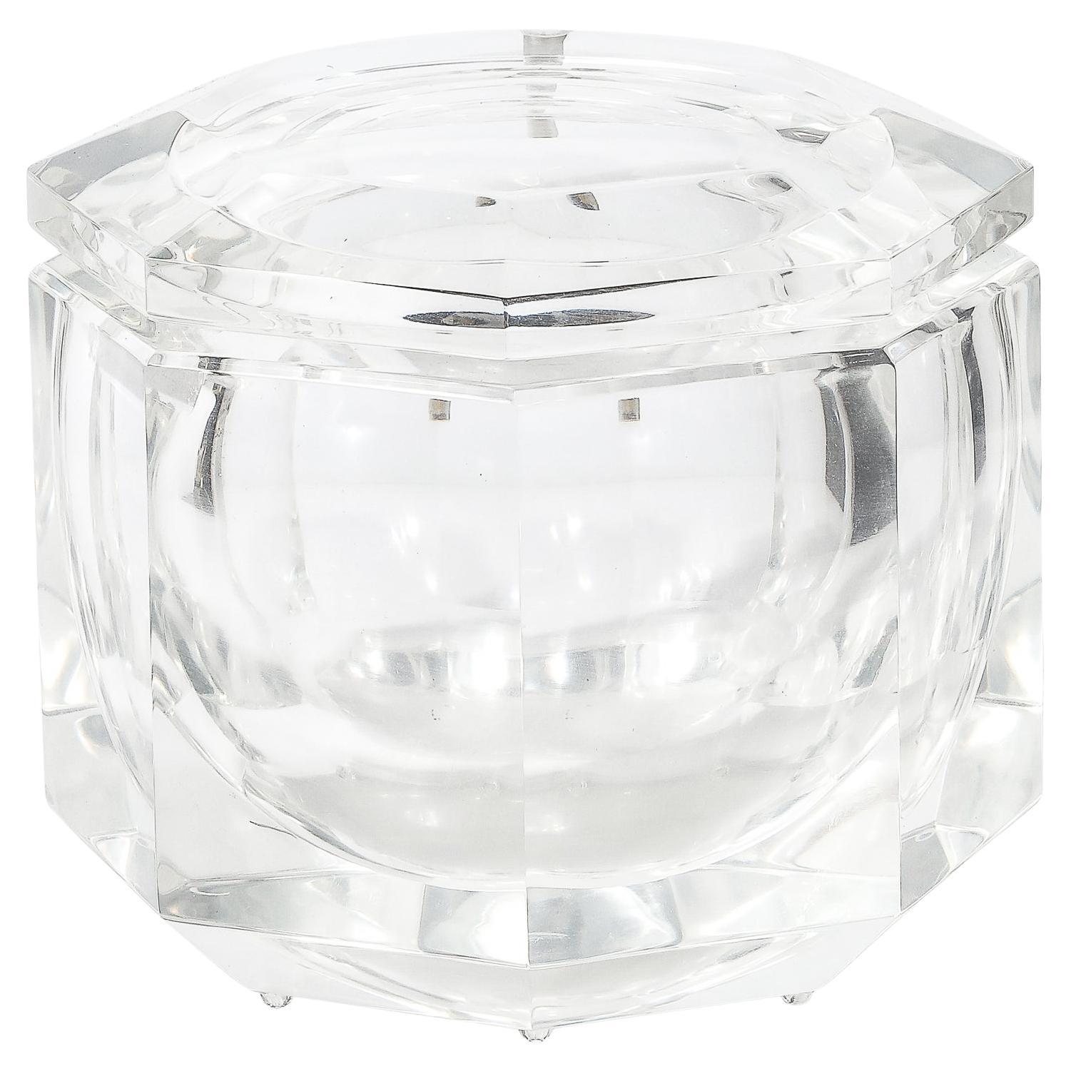 Cubitera octogonal facetada de Lucite de mediados de siglo by Carole Stupell en venta