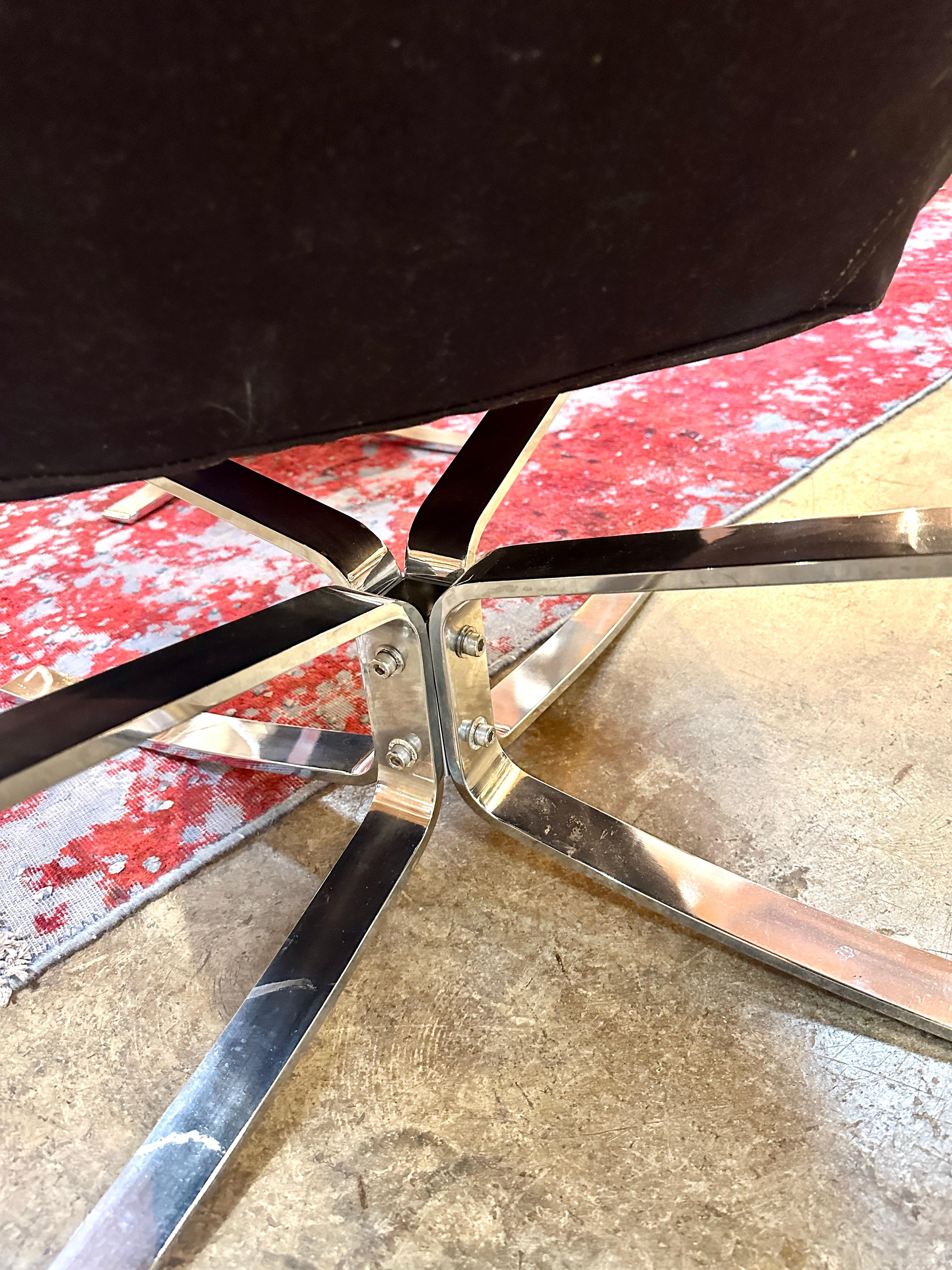 Chrome Mid-Century Falcon Chair by Sigurd Ressel, 70s. A pair available For Sale