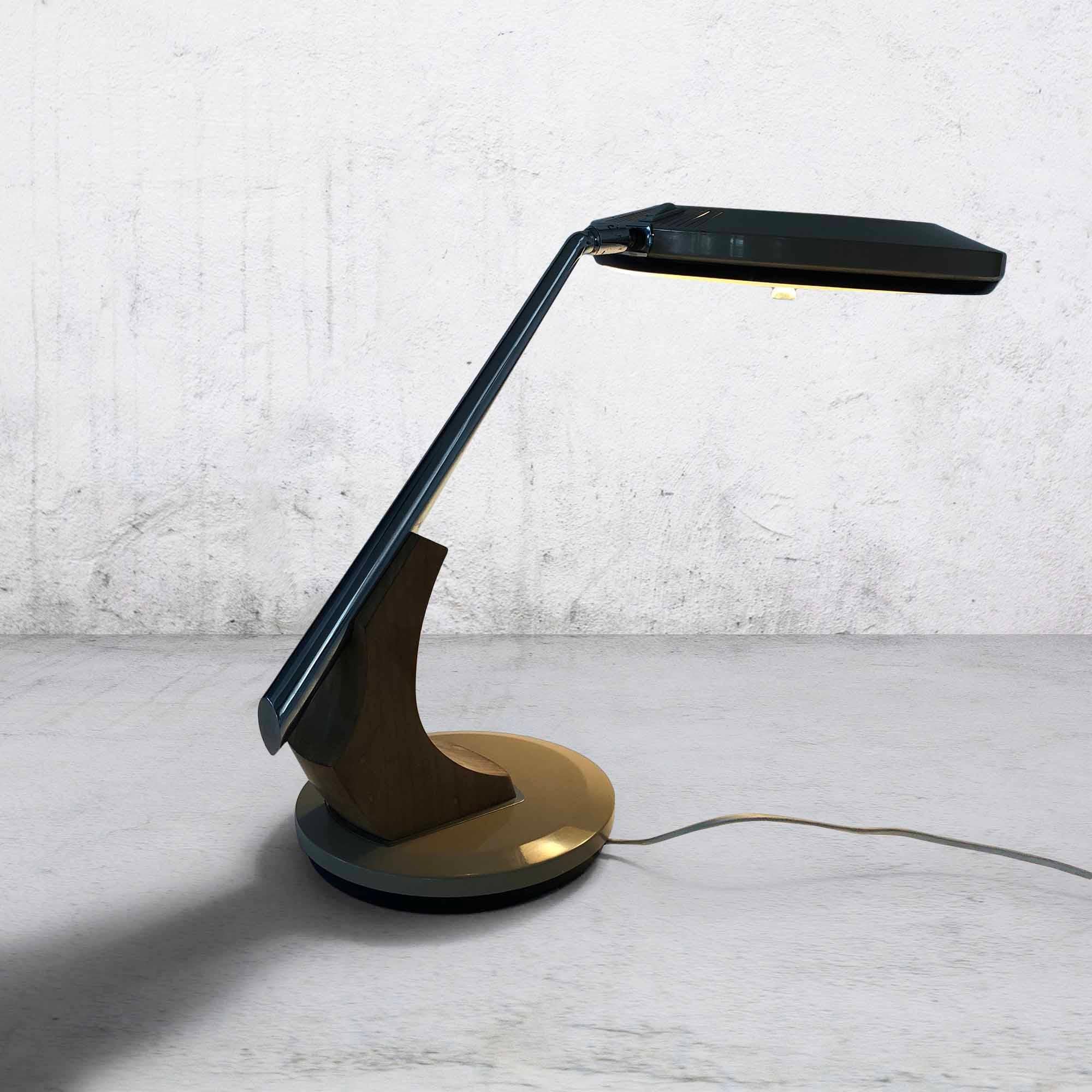 Mid-20th Century Mid-Century Fase 530 Rifle Desk Lamp For Sale