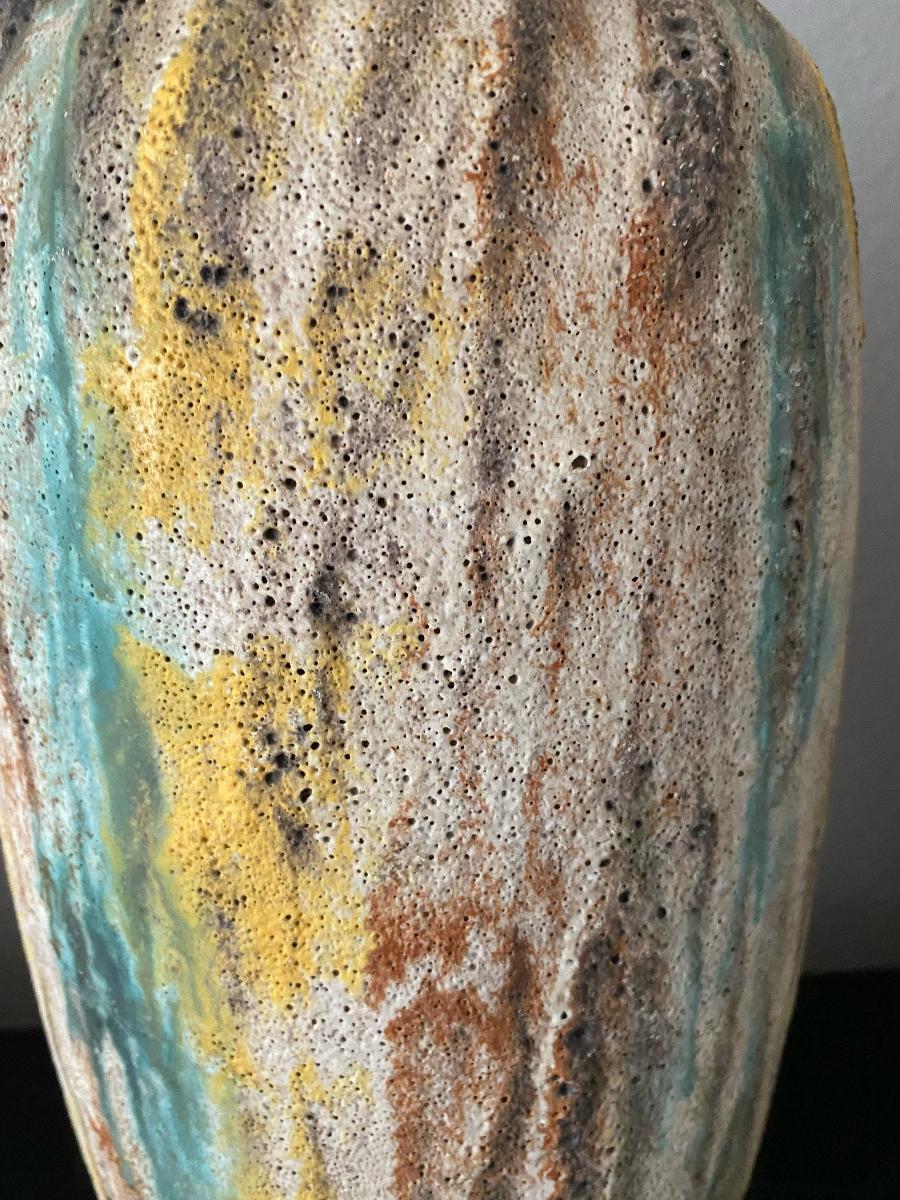 Mid-Century Fat Lava Brutalist Vase by Scheurich Keramik In Good Condition For Sale In Waddinxveen, ZH