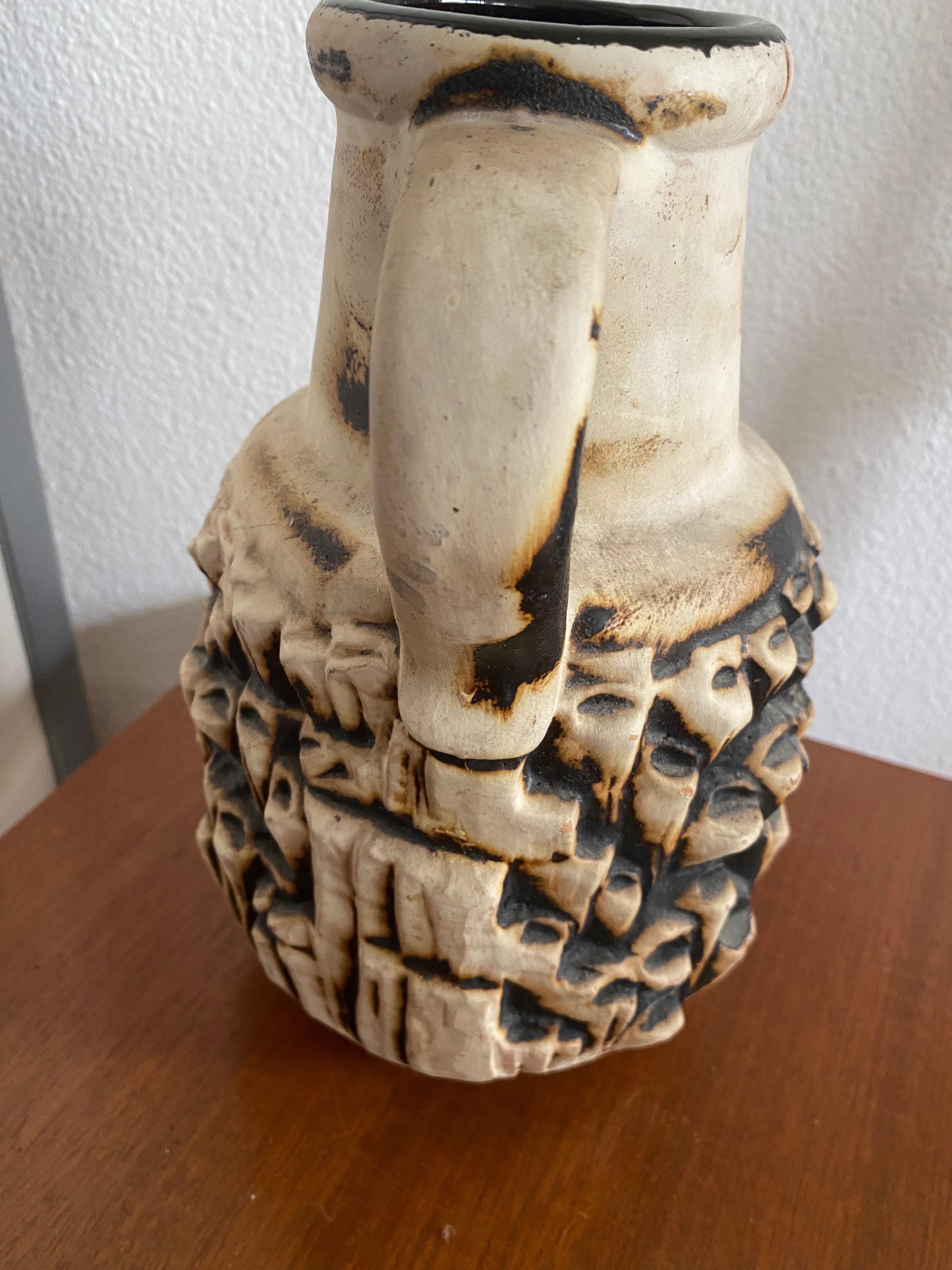 Mid-century Modern Fat Lava Vase by Carstens Keramik In Good Condition For Sale In Waddinxveen, ZH