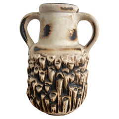 Vase en lave grasse moderne du milieu du siècle dernier de Carstens Keramik