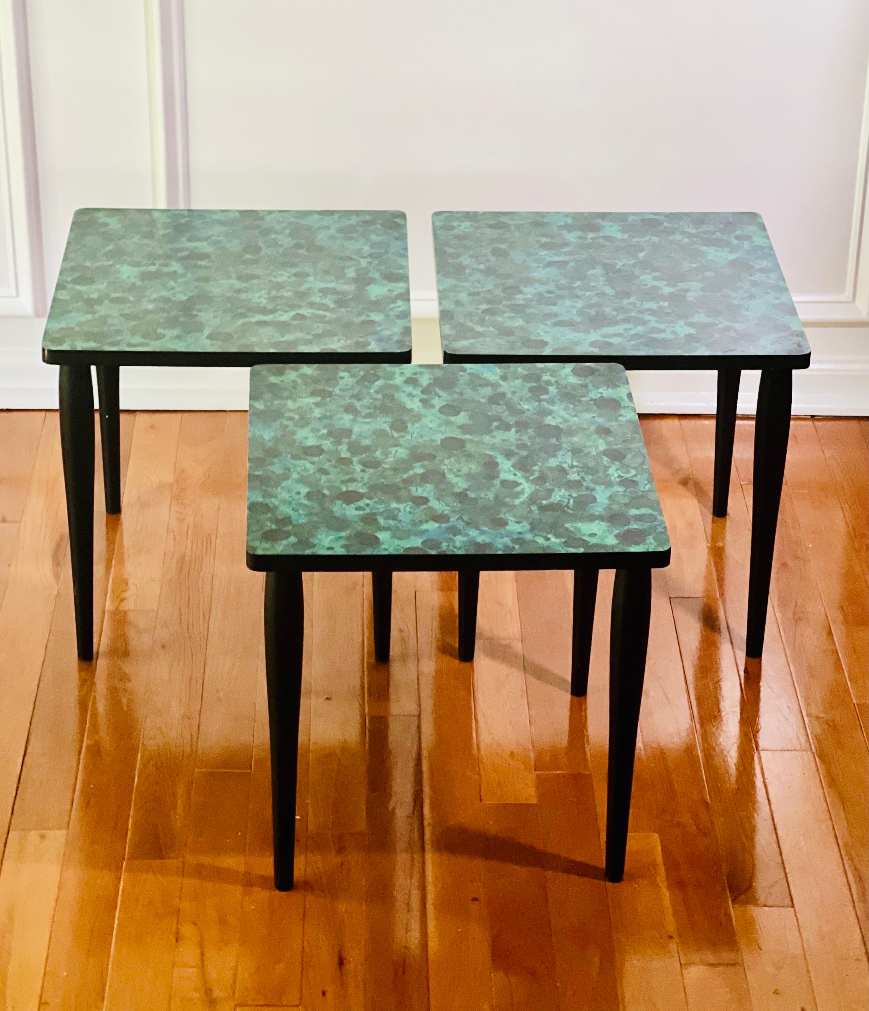 20th Century Midcentury Faux Agate Laminate Stacking Tables For Sale