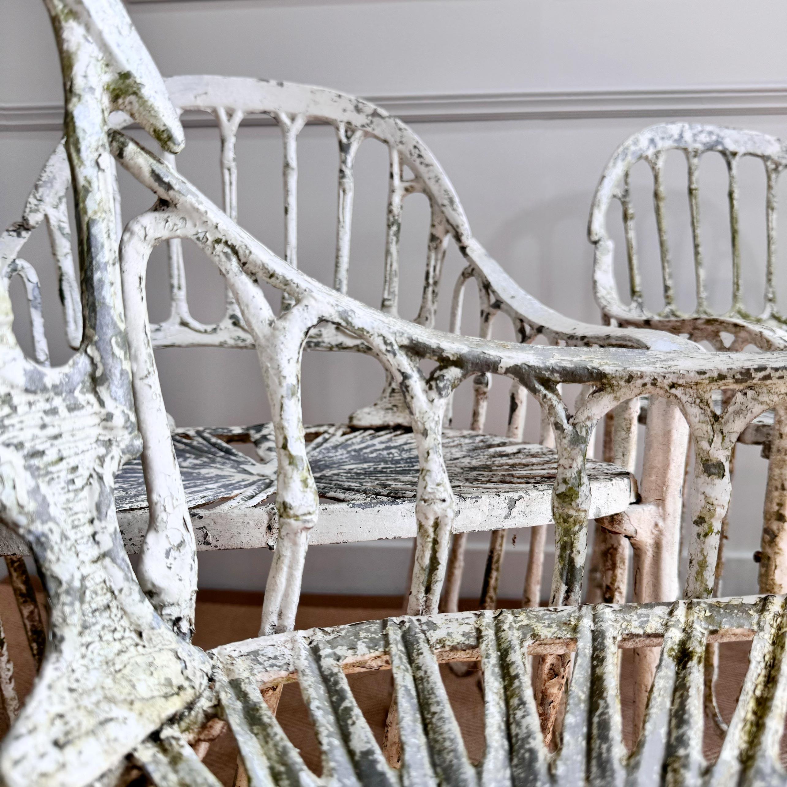 Chaises de jardin mi-siècle en faux bambou et aluminium moulé en vente 3