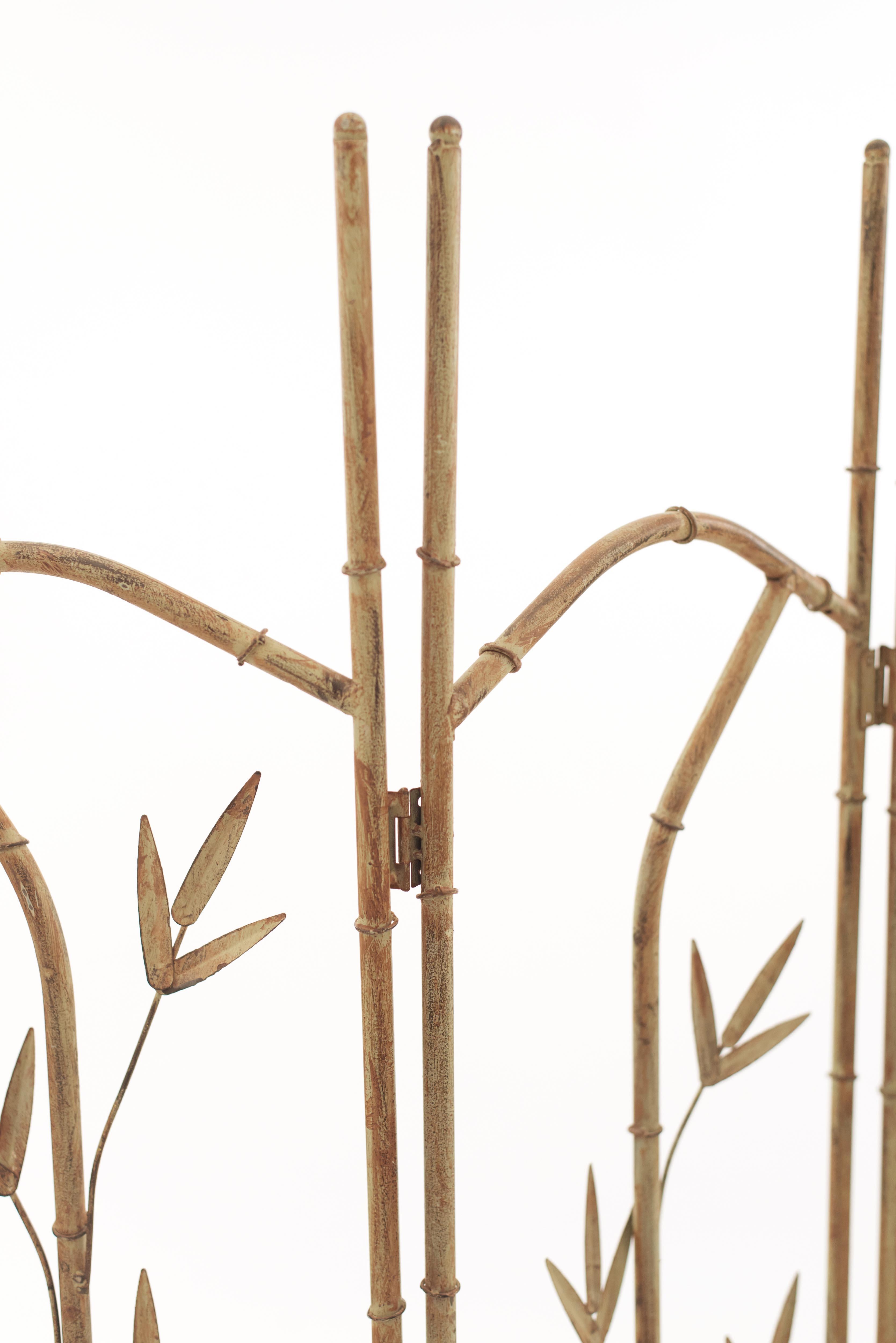 Mid-Century Faux Bamboo Metal Painted 3-Fold Screen In Good Condition For Sale In Queens, NY
