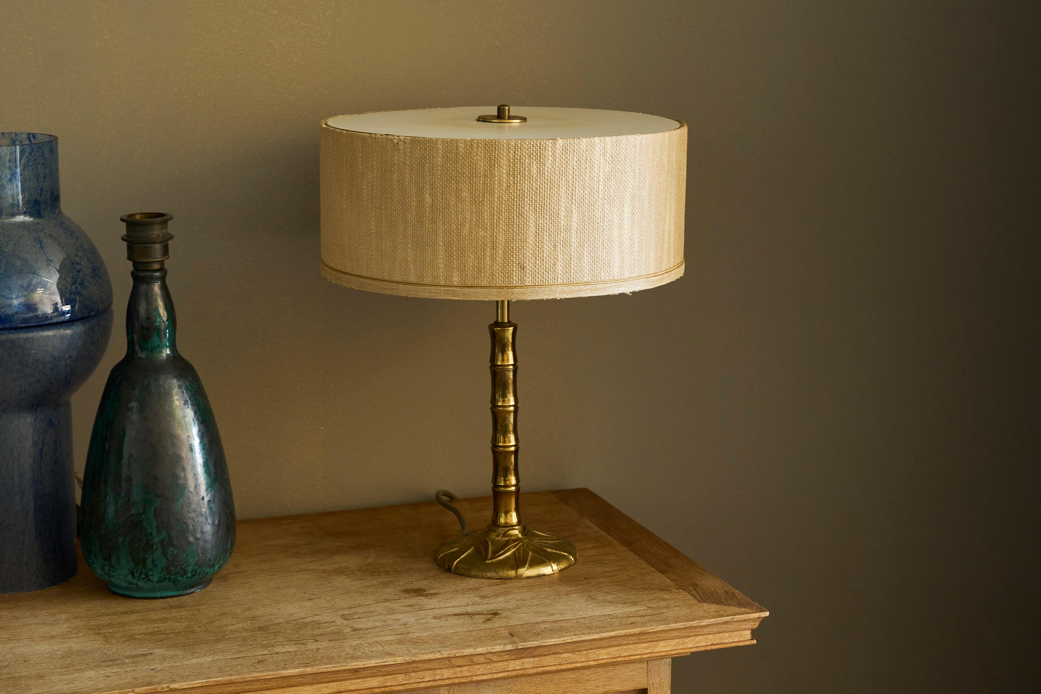 Mid Century 'Faux Bamboo' Table Lamp in Sand Cast Brass 1960s For Sale 4