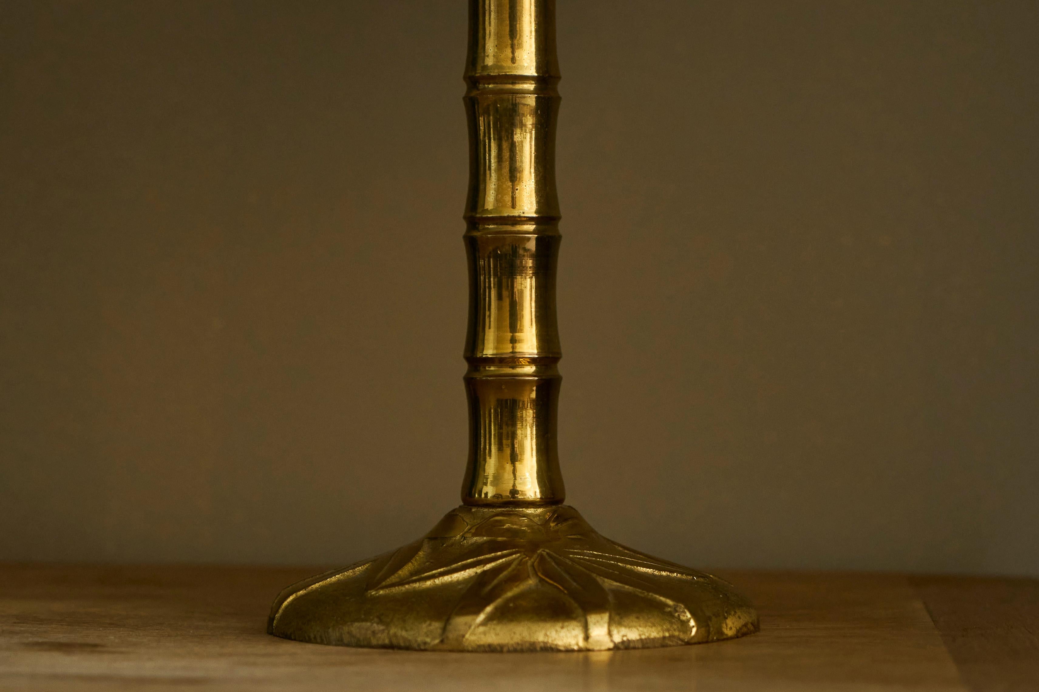 Mid Century 'Faux Bamboo' Table Lamp in Sand Cast Brass 1960s For Sale 5