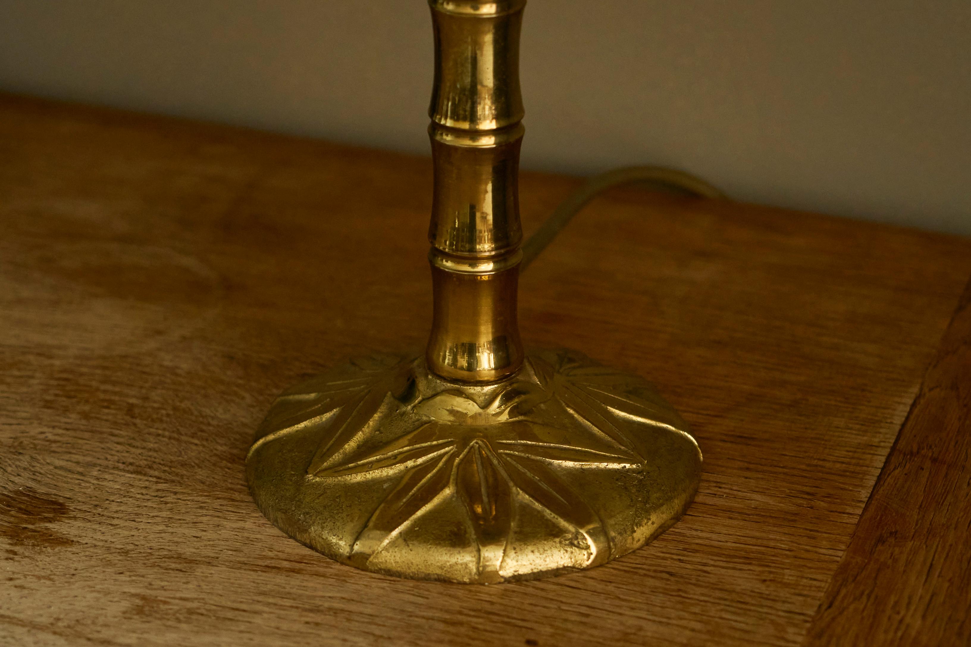 Mid Century 'Faux Bamboo' Table Lamp in Sand Cast Brass 1960s For Sale 1