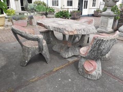 Table et chaises de jardin en pierre Faux Bois du milieu du siècle dernier