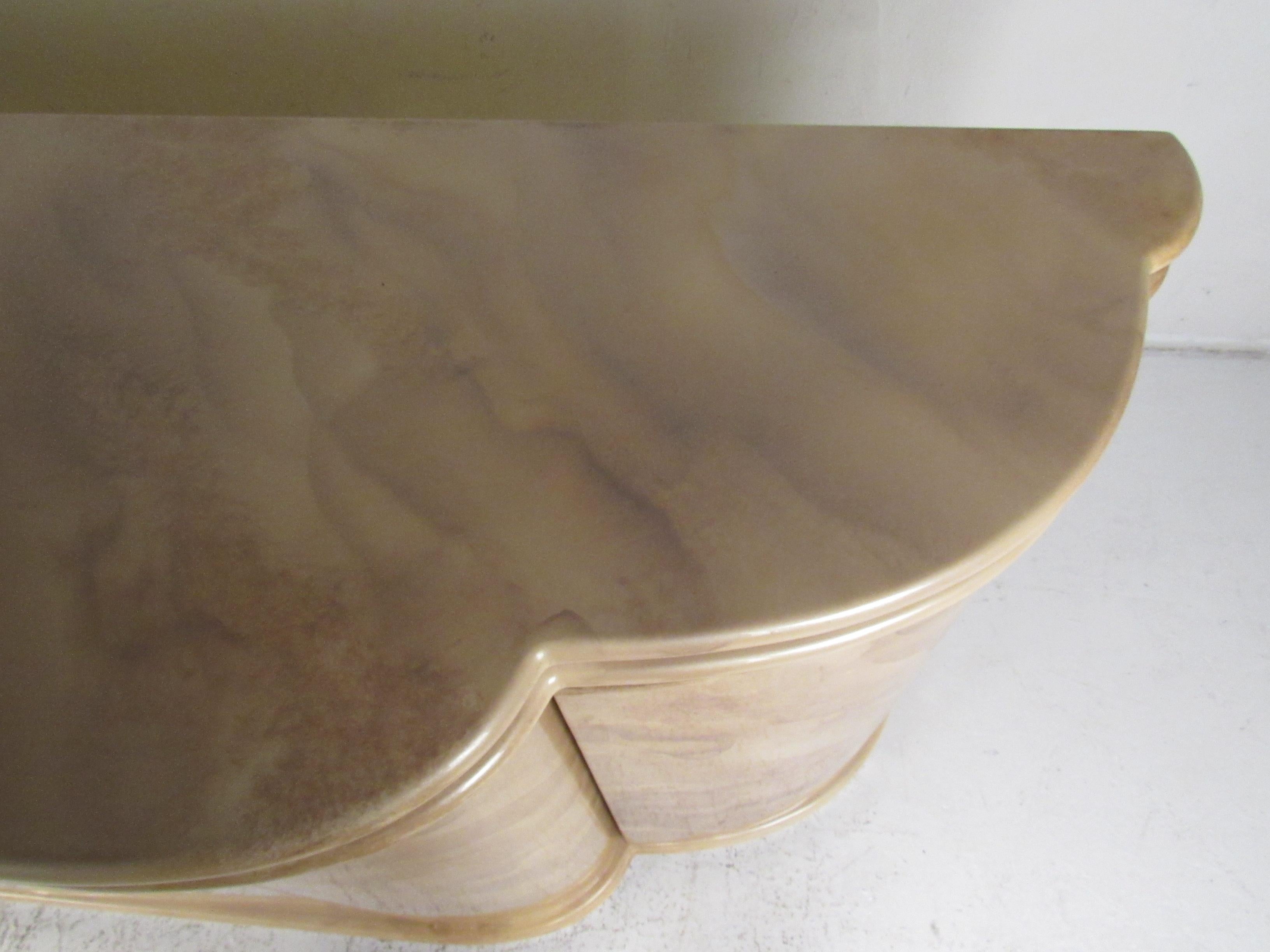Credenza in marmo finto del Medioevo in vendita 4