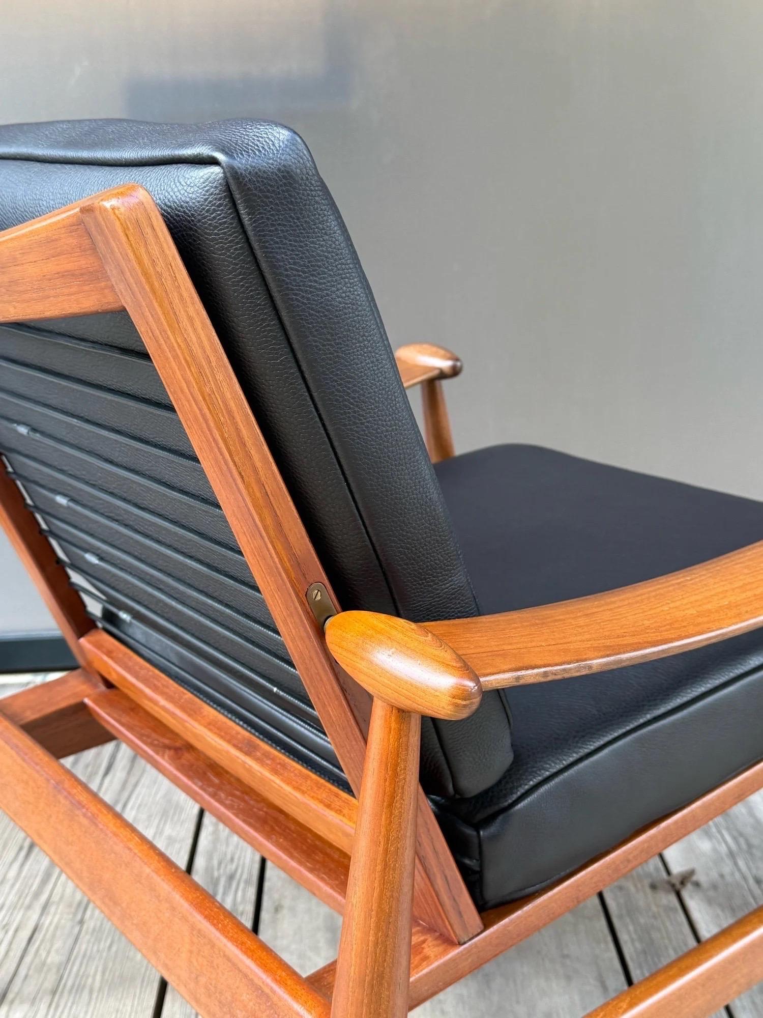 Mid-Century FD 133 ‘Spade’ Lounge by Finn Juhl for France & Daverkosen For Sale 7