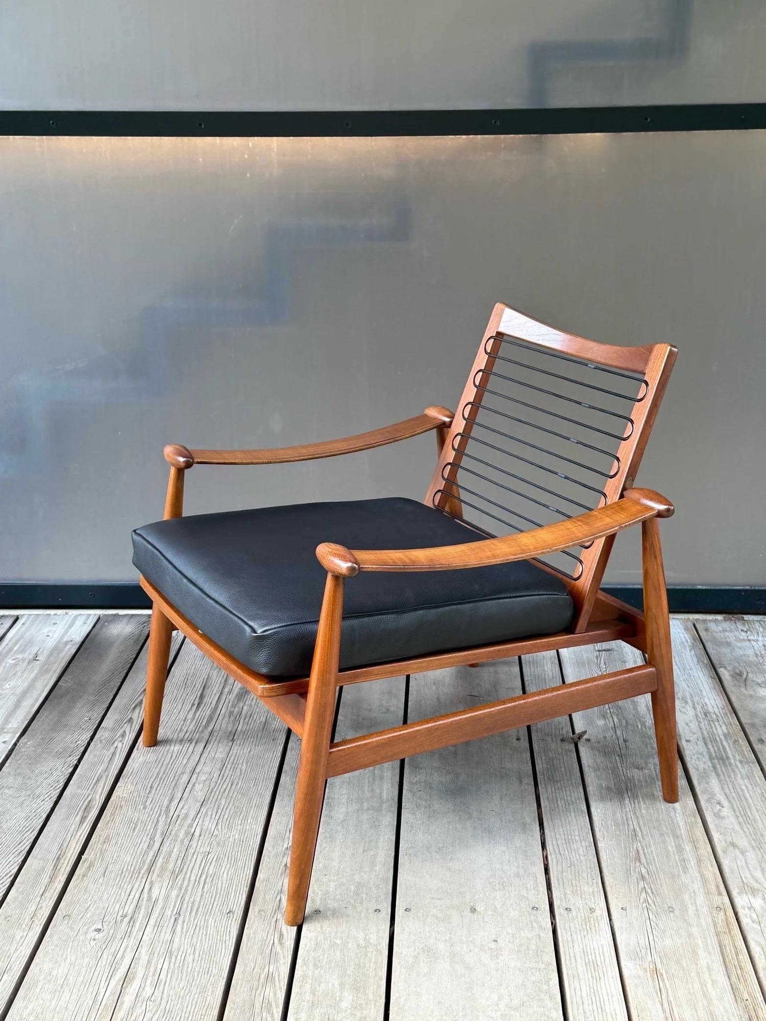 Mid-Century FD 133 ‘Spade’ Lounge by Finn Juhl for France & Daverkosen For Sale 10
