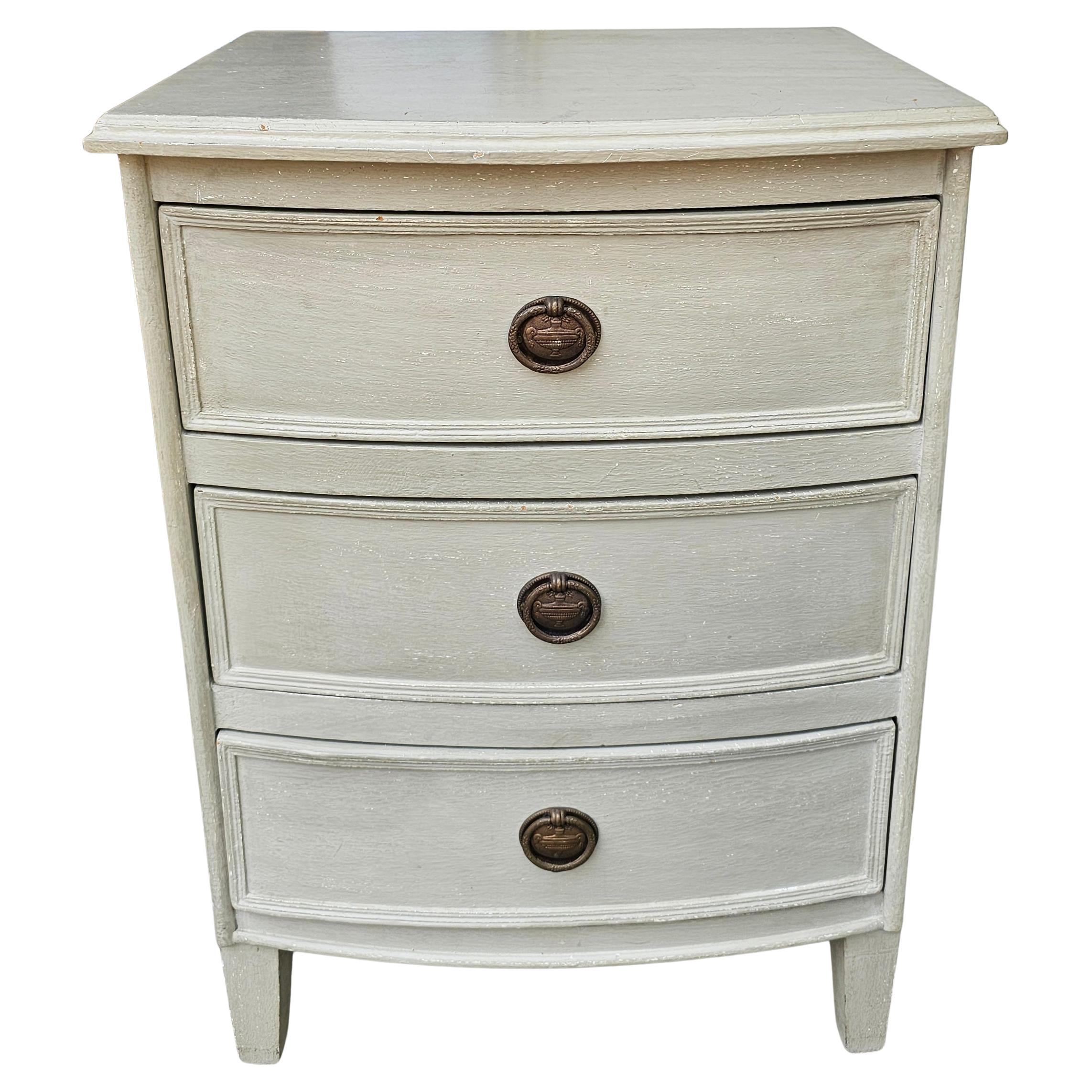 Mid Century Federal Gray Enamel Mahogany Bedside Chest of Drawers For Sale