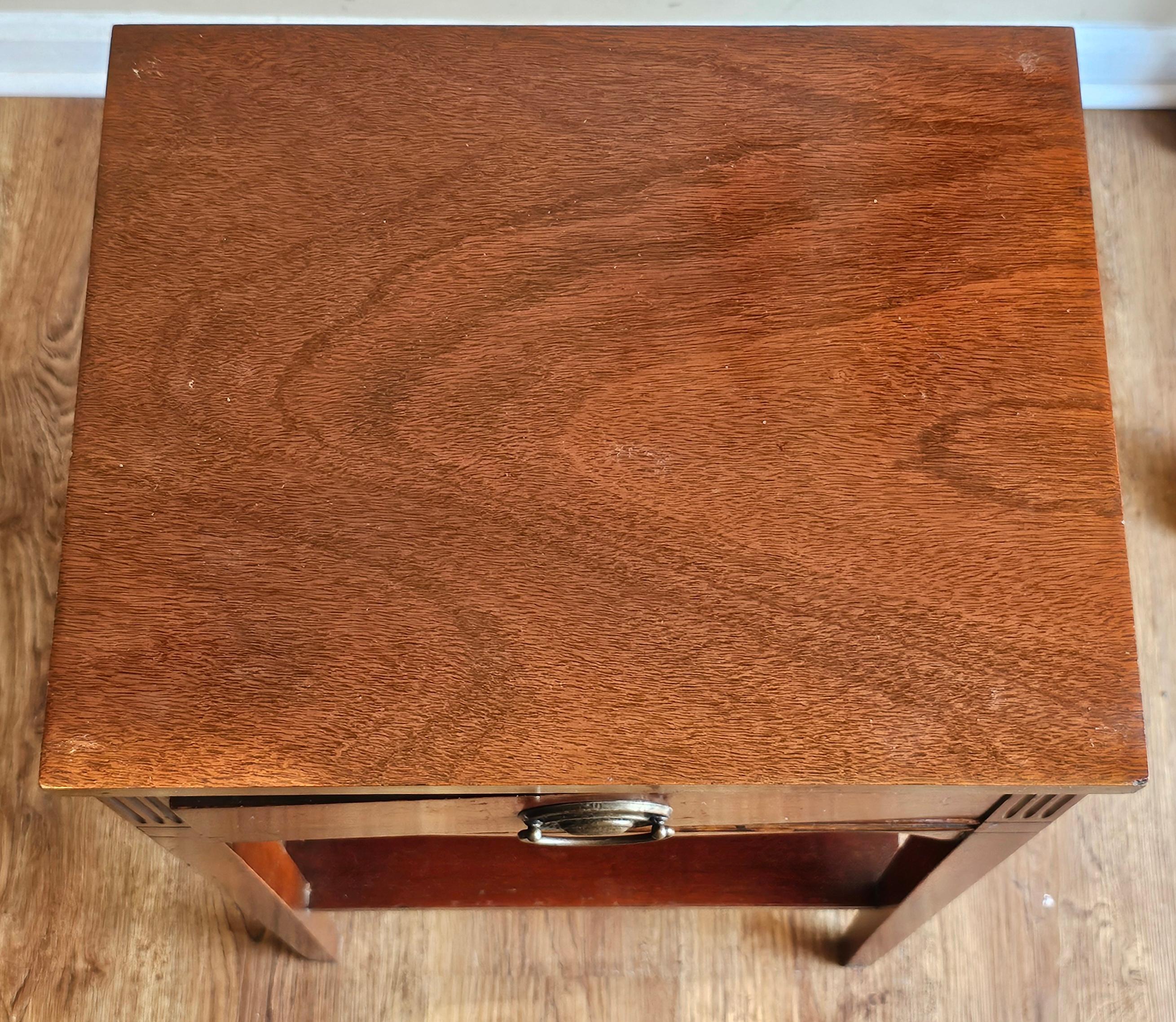 A Mid Century Federal Style Mahogany Tiered Bedside Table. Measures 16