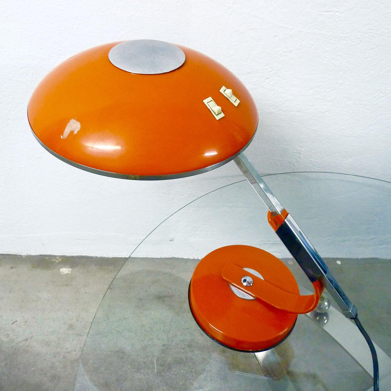 Lacquered Mid-Century Ferdinand Solère Rare Desk Lamp with Rotating Arm For Sale