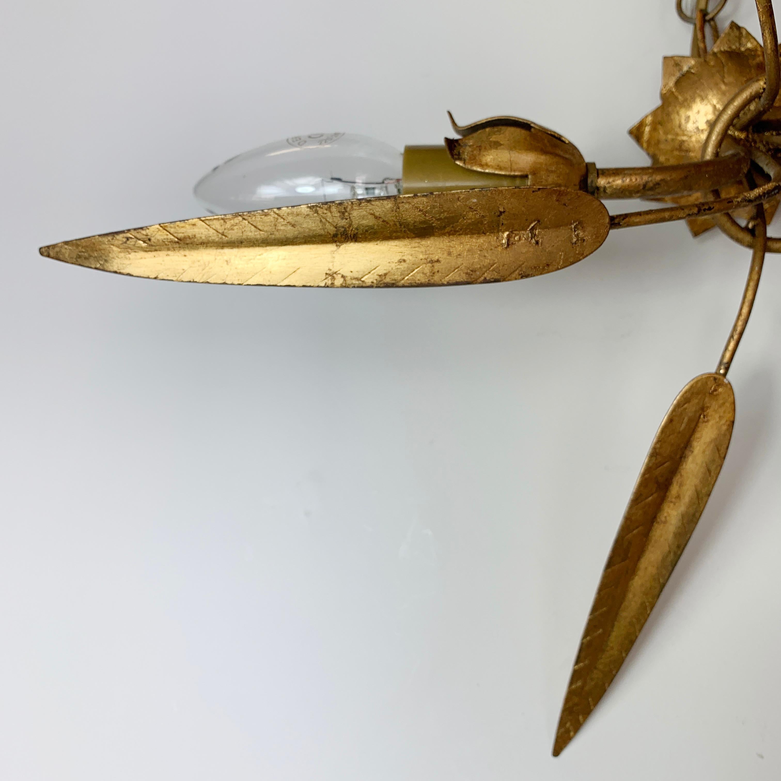 Mid-Century Modern Plafonnier à feuilles d'or 