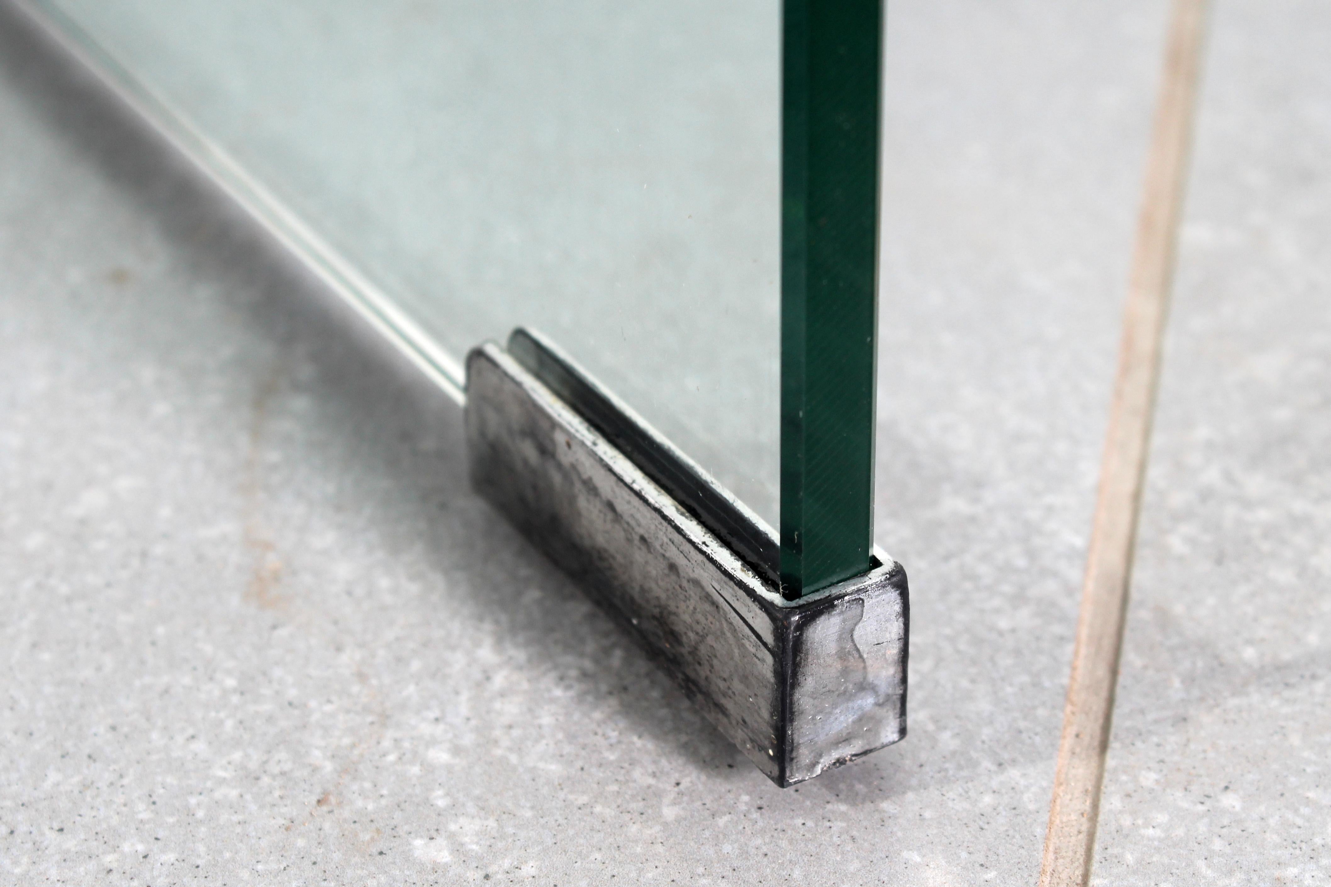 Table basse en verre bombé style FIAM Italie années 70 en vente 7