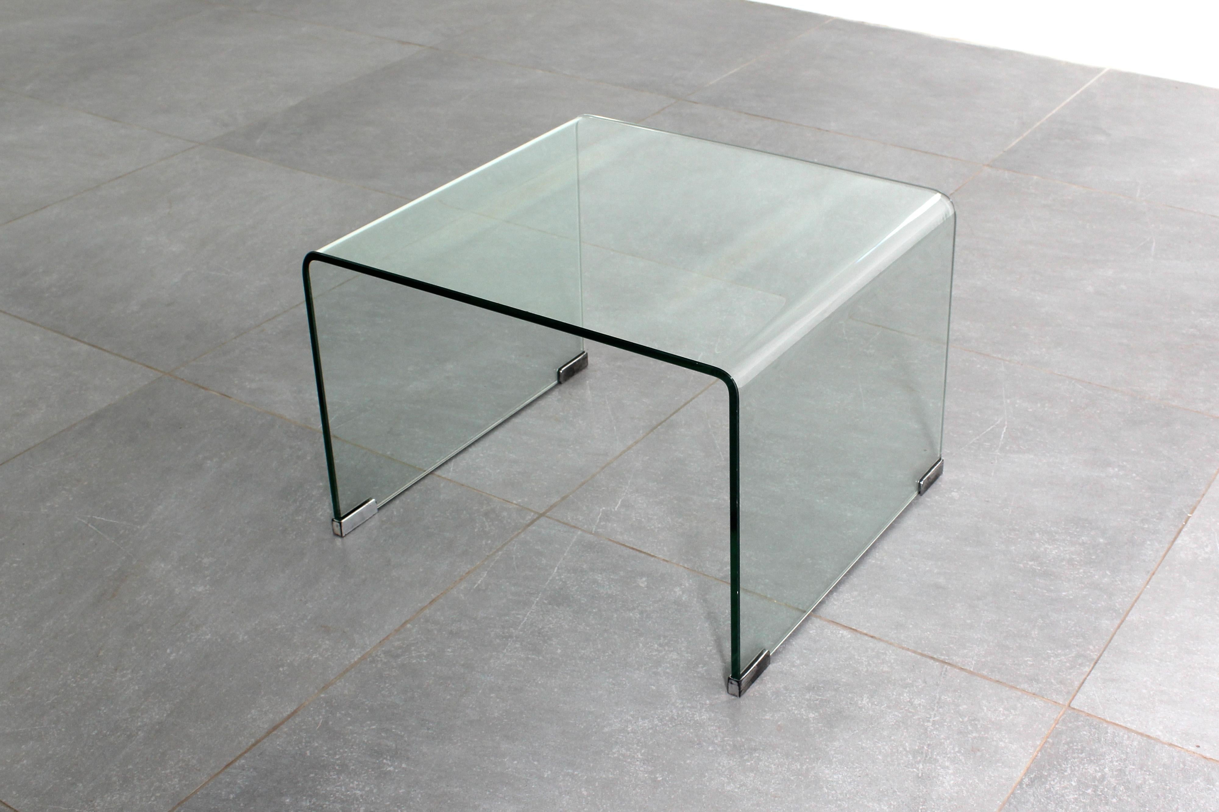 Mid-Century Modern Table basse en verre bombé style FIAM Italie années 70 en vente