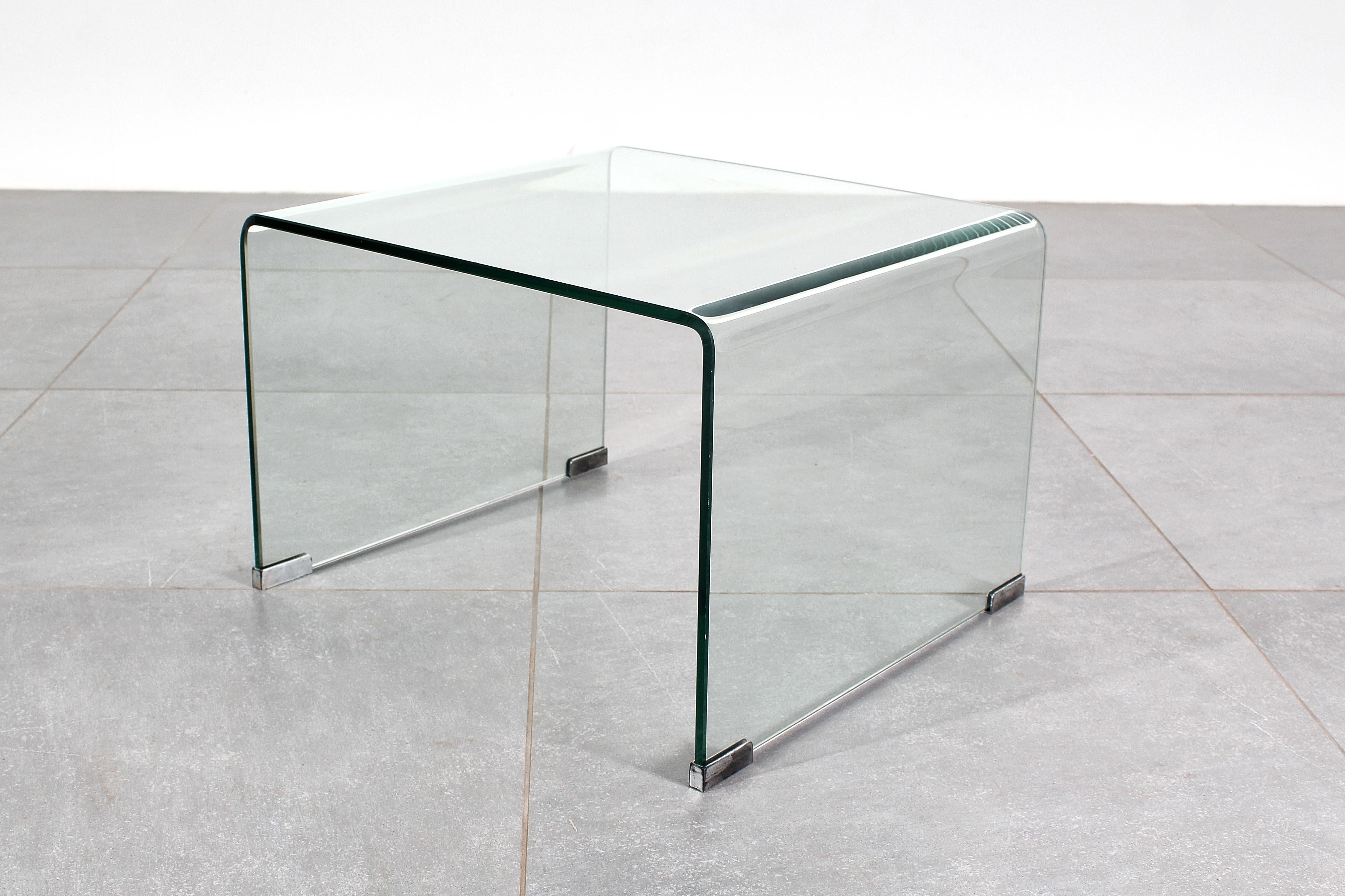 Fin du 20e siècle Table basse en verre bombé style FIAM Italie années 70 en vente