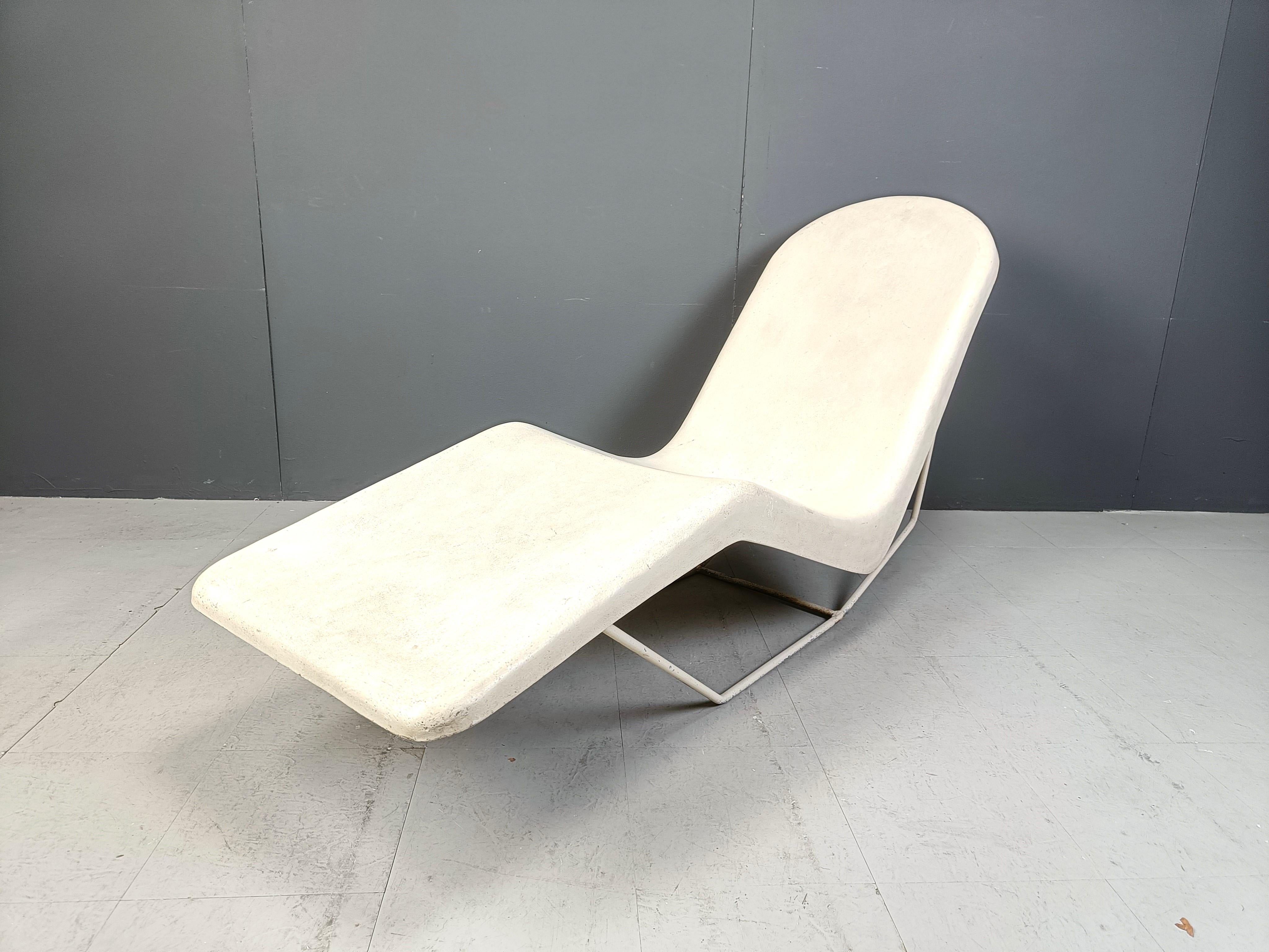 Mid-Century Modern Chaise longue en fibre de verre du milieu du siècle, 1960s en vente