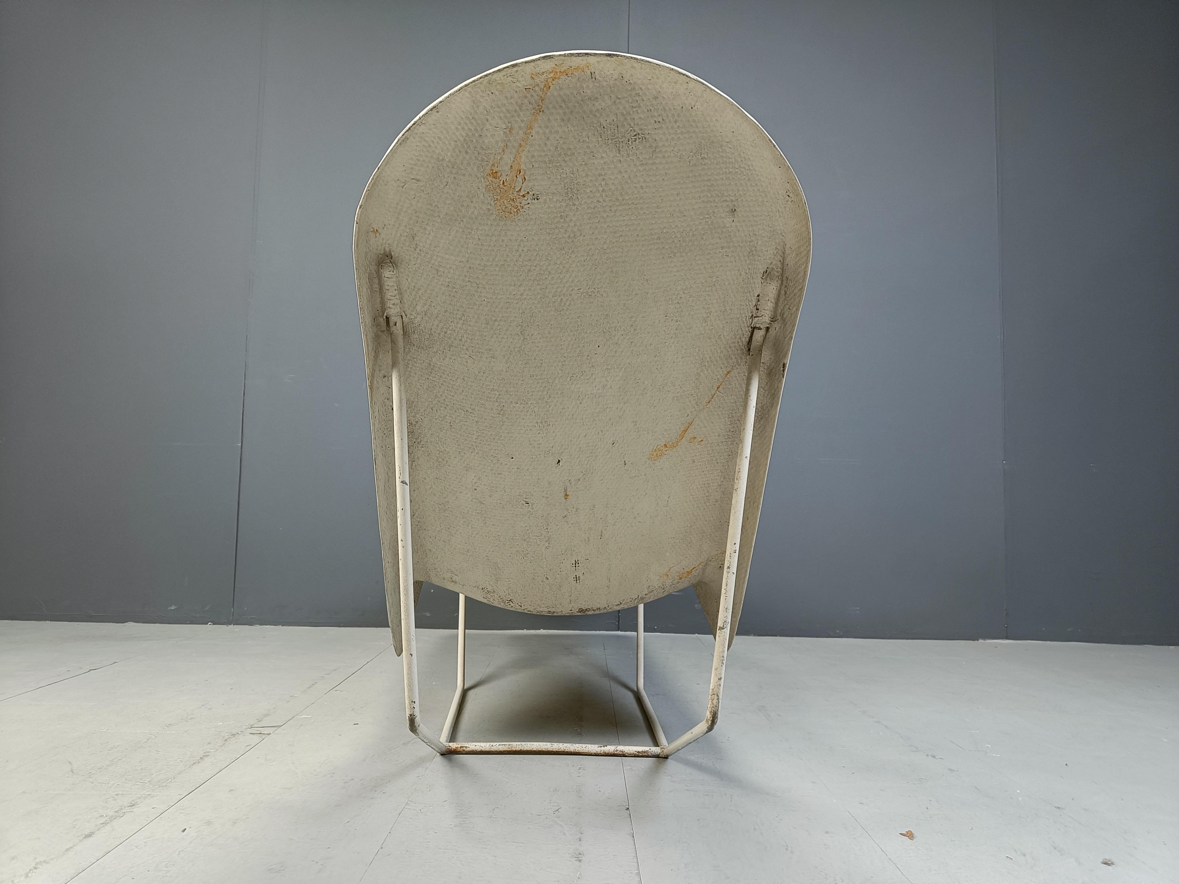 Chaise longue en fibre de verre du milieu du siècle, 1960s en vente 1