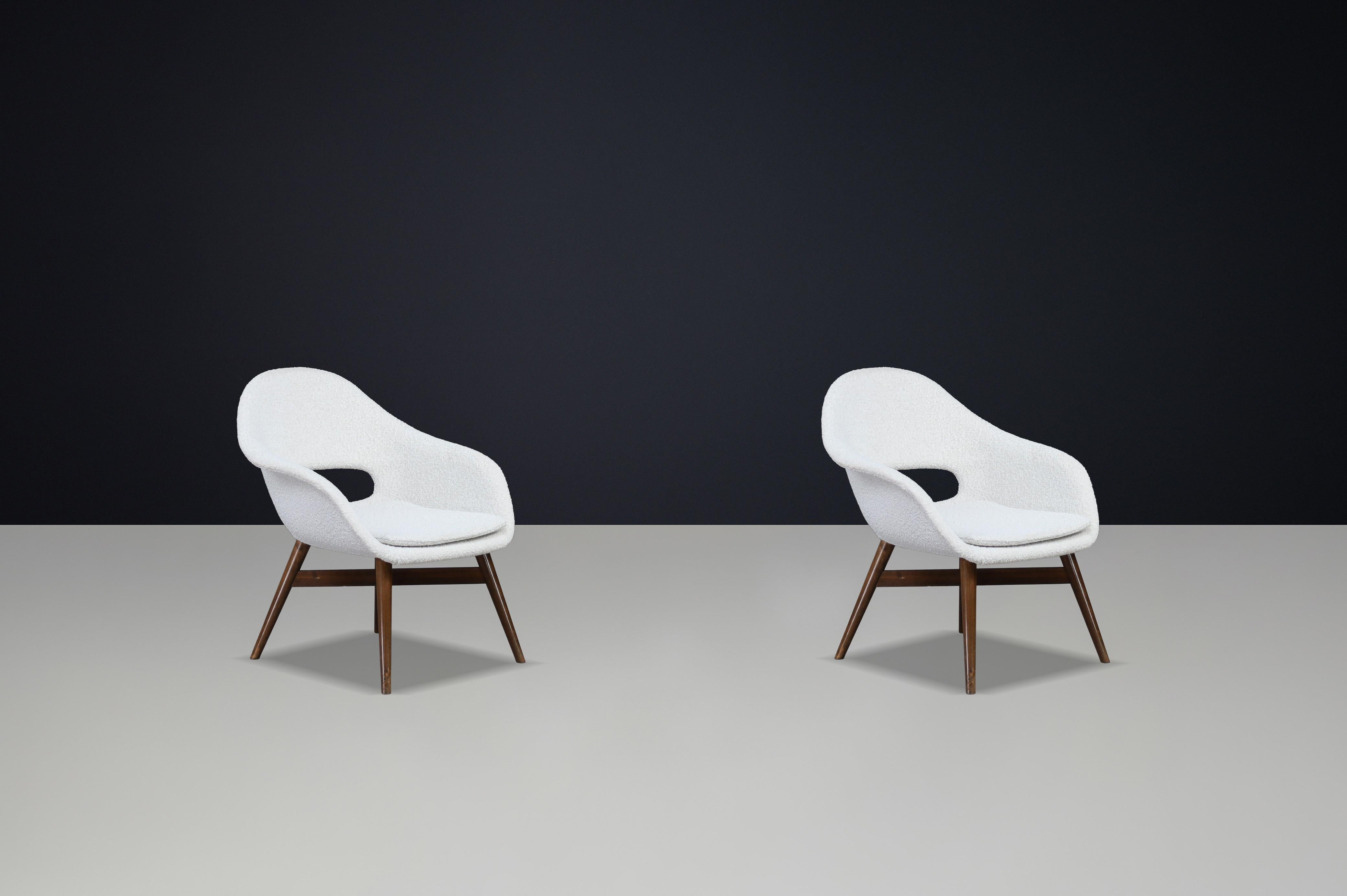Mid-Century Fiberglass Easy Chairs by Miroslav Navrátil, Czechoslovakia 1960s en vente 4