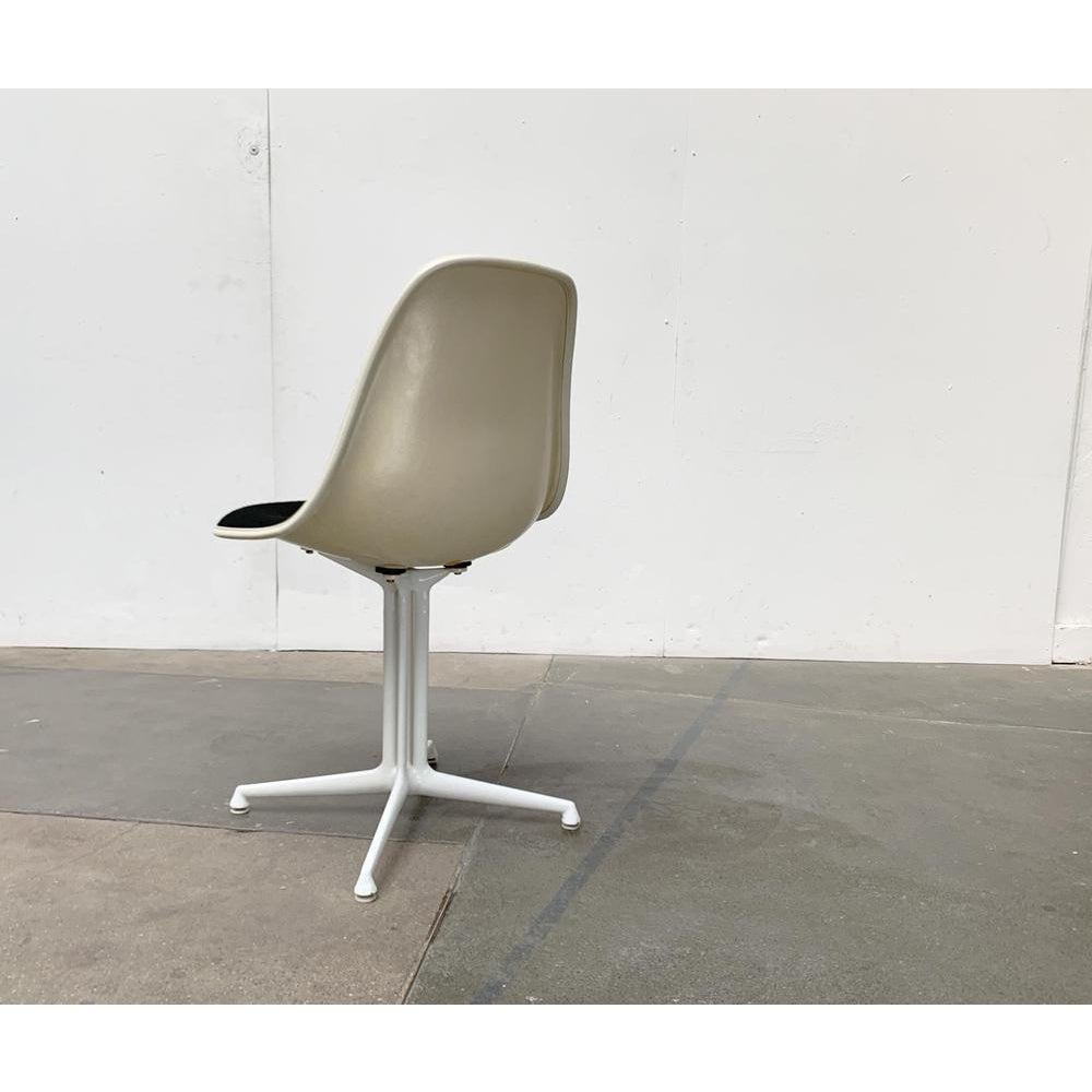 Mid-Century Fiberglass Side Chair with La Fonda Base by Charles & Ray, 1960s For Sale 3