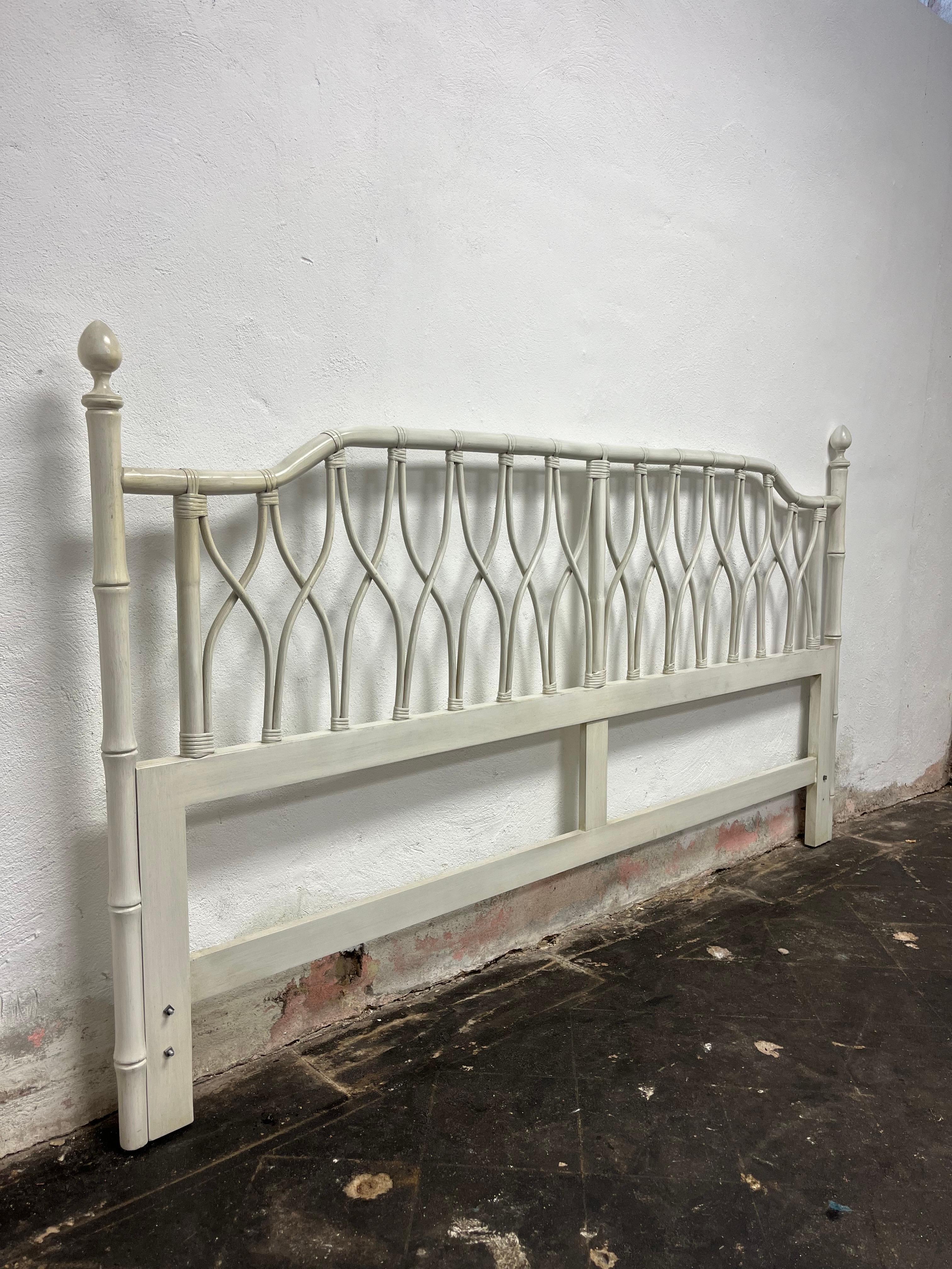 Classic Rattan headboard by Ficks Reed. Wonderful lines with a modern gothic feel topped of with 2 finials. Perfect for mcm, coastal and traditional decor. 
Curbside to NYC/Philly $450
