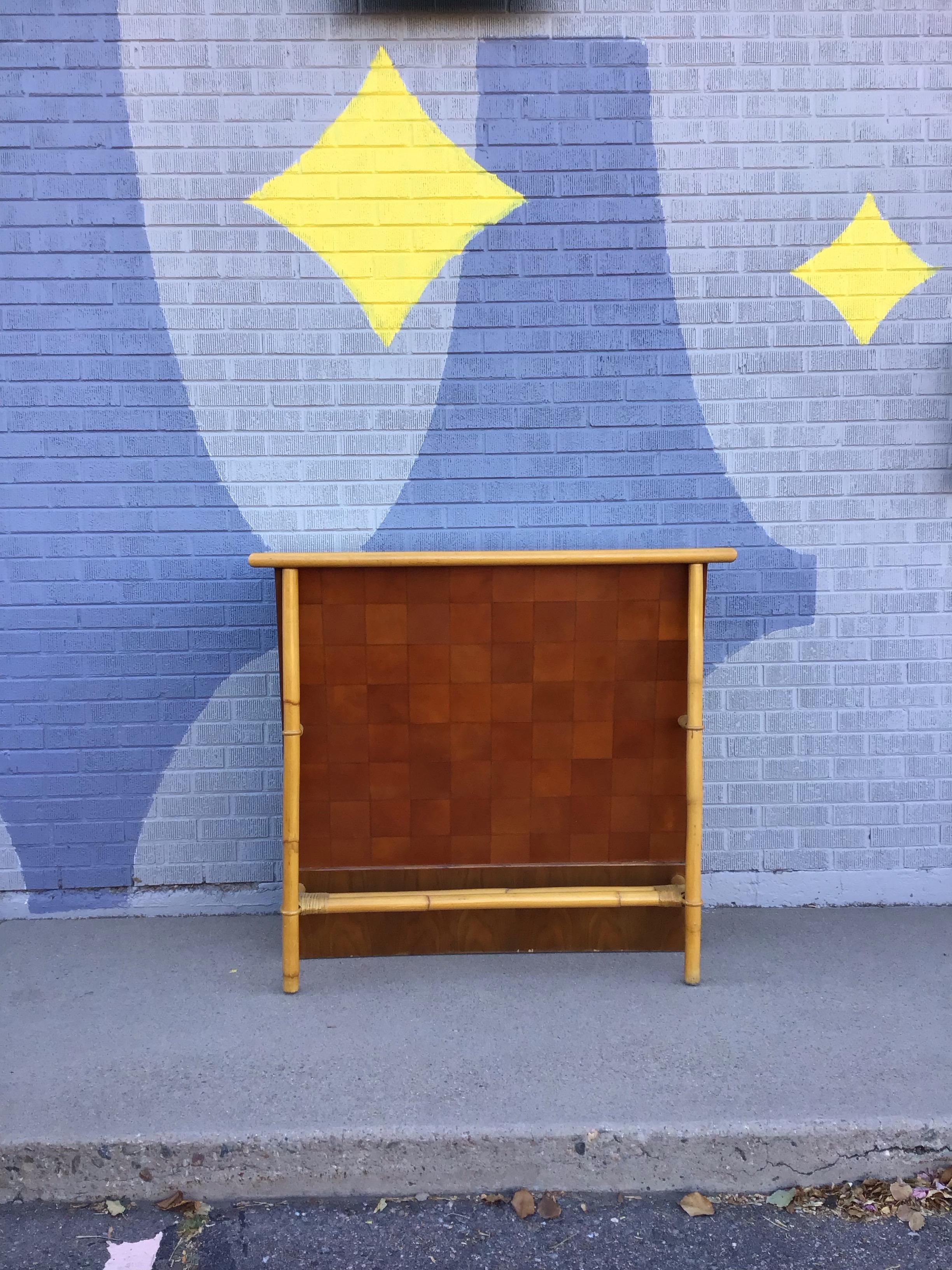 Pelle Set di sgabelli e bar Ficks Reed Dry di metà secolo in vendita