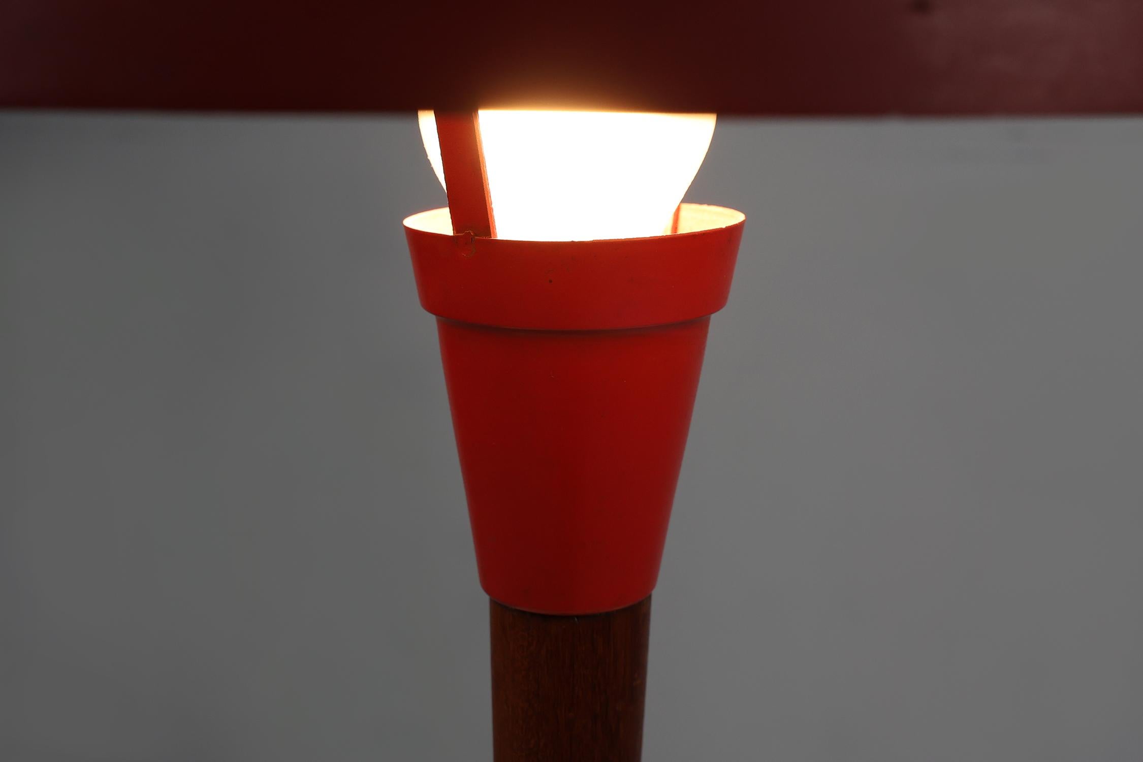 French Mid-century fifties red desk lamp in metal, brass and teak wood, France