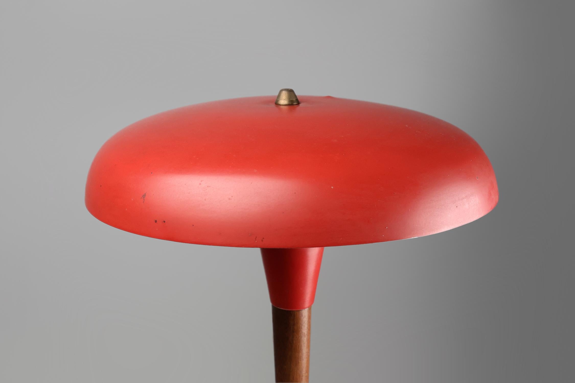 Mid-century fifties red desk lamp in metal, brass and teak wood, France 2