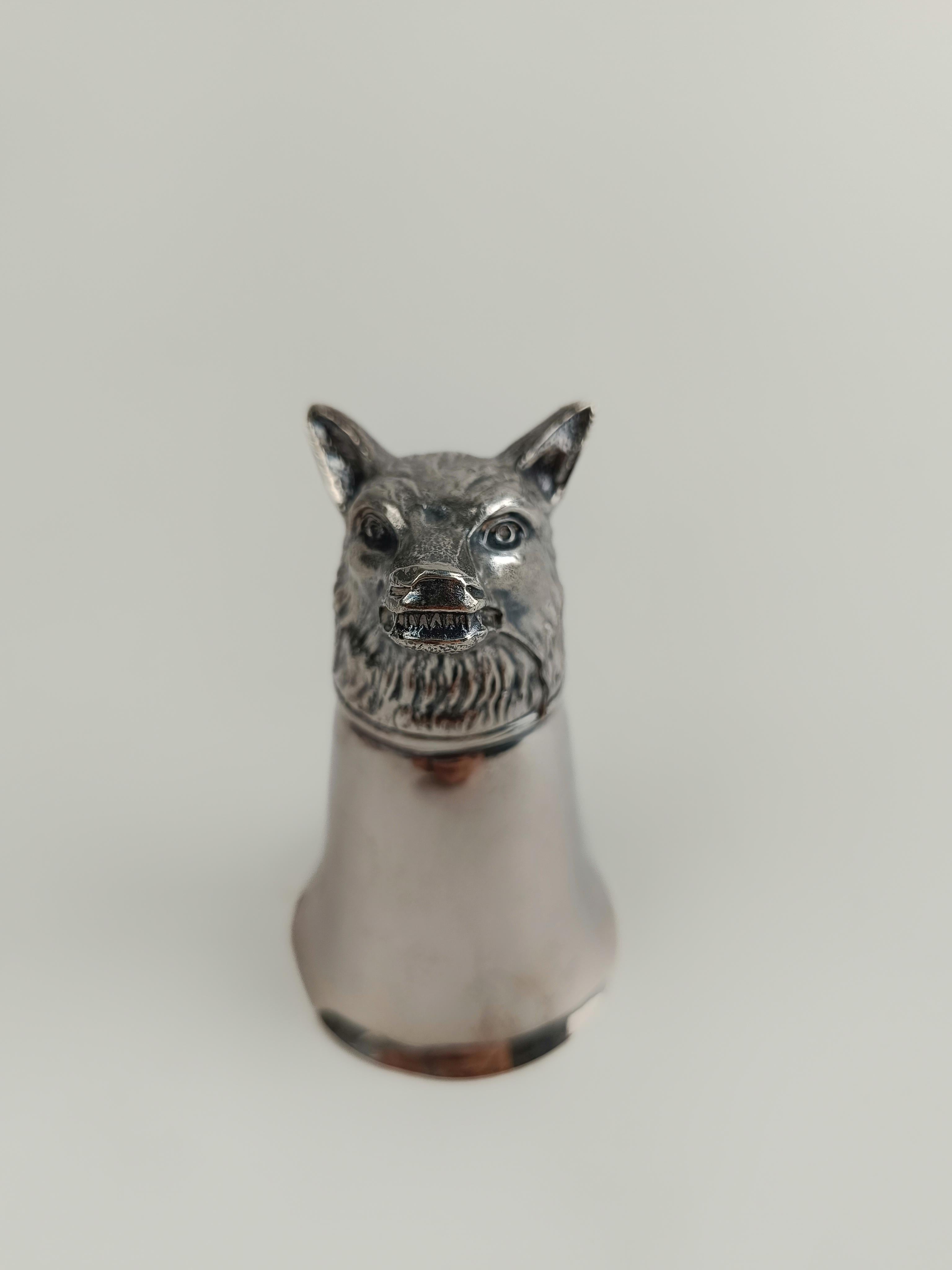Mitte des Jahrhunderts Figural Silber Platte Wolf Kopf Jigger Barware Stirrup Cup im Angebot 4