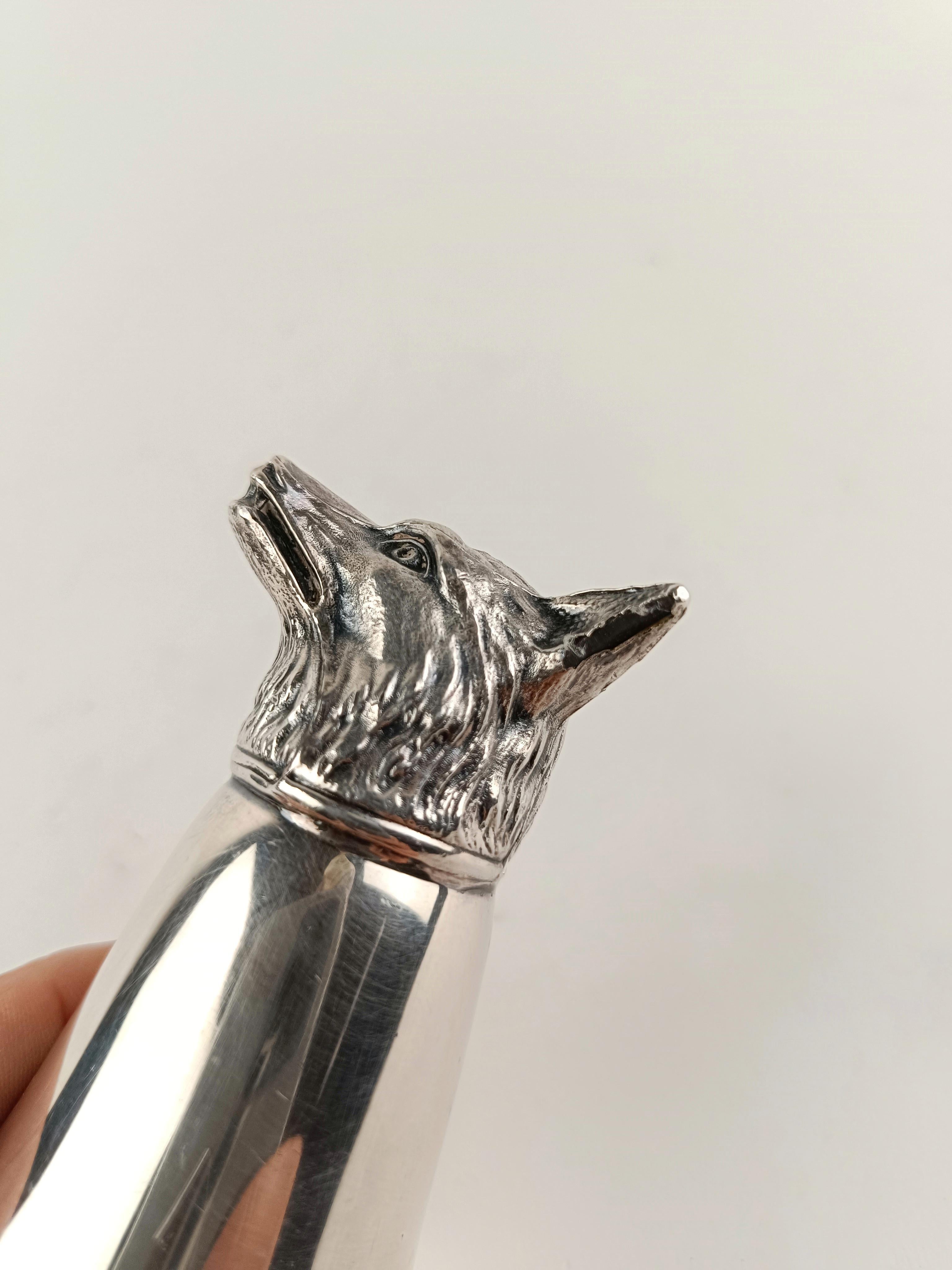 Mitte des Jahrhunderts Figural Silber Platte Wolf Kopf Jigger Barware Stirrup Cup im Zustand „Gut“ im Angebot in Roma, IT