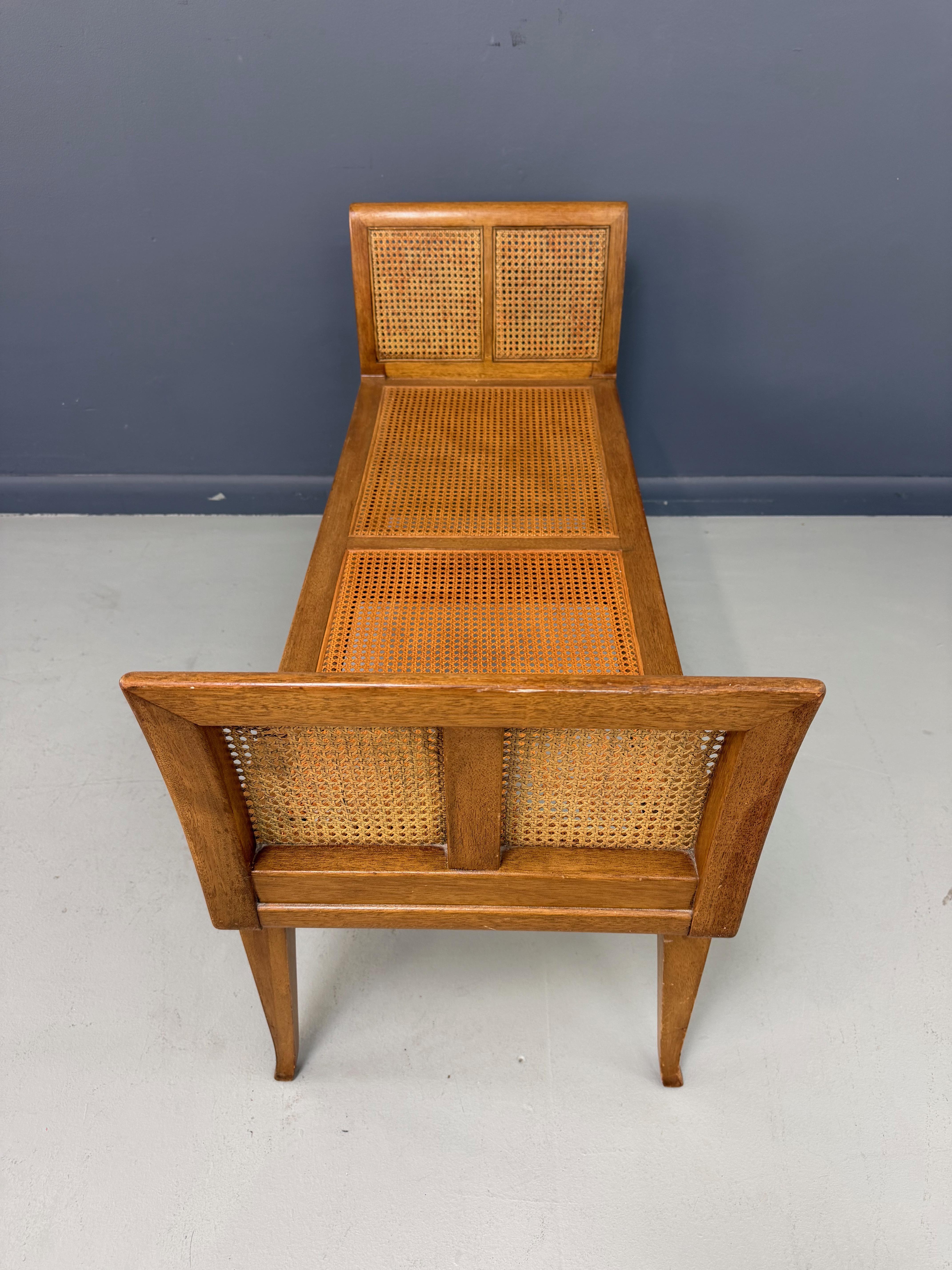 Mid-Century Fine Arts Furniture Cane Bench in Blond Mahogany For Sale 5